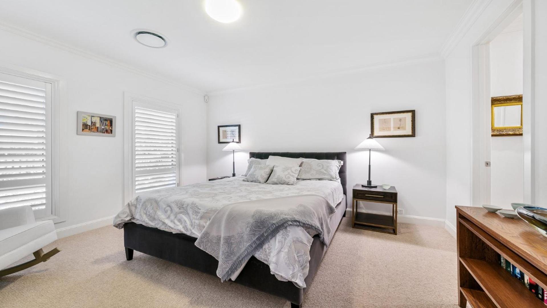 PIHI Beachfront , Pearl Beach, 5beds, 5 bathrooms