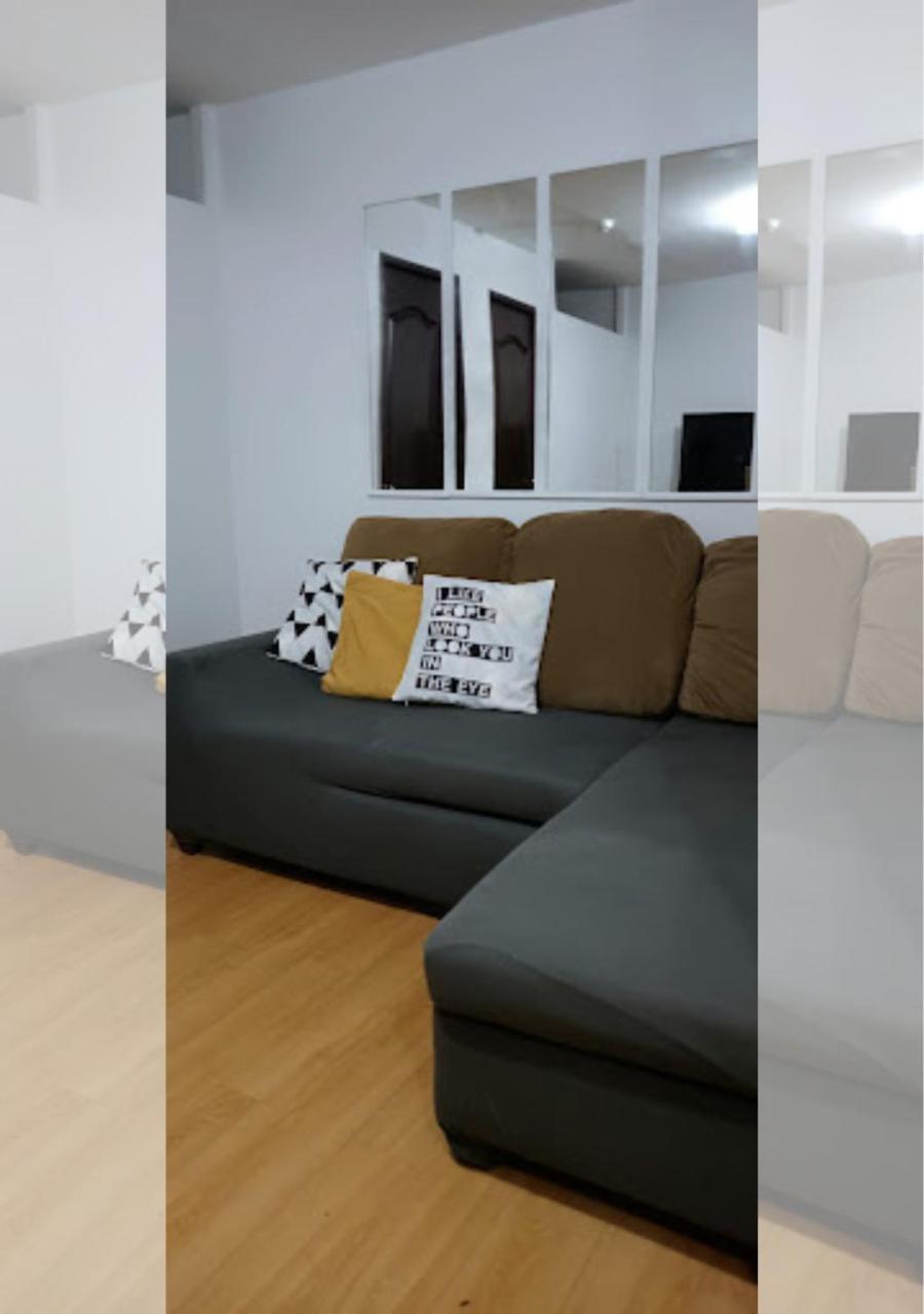 2-Bedroom Condo in Imus Cavite with UNLI WIFI, 50" TV, Netflix, Family Computer, Pool view 3