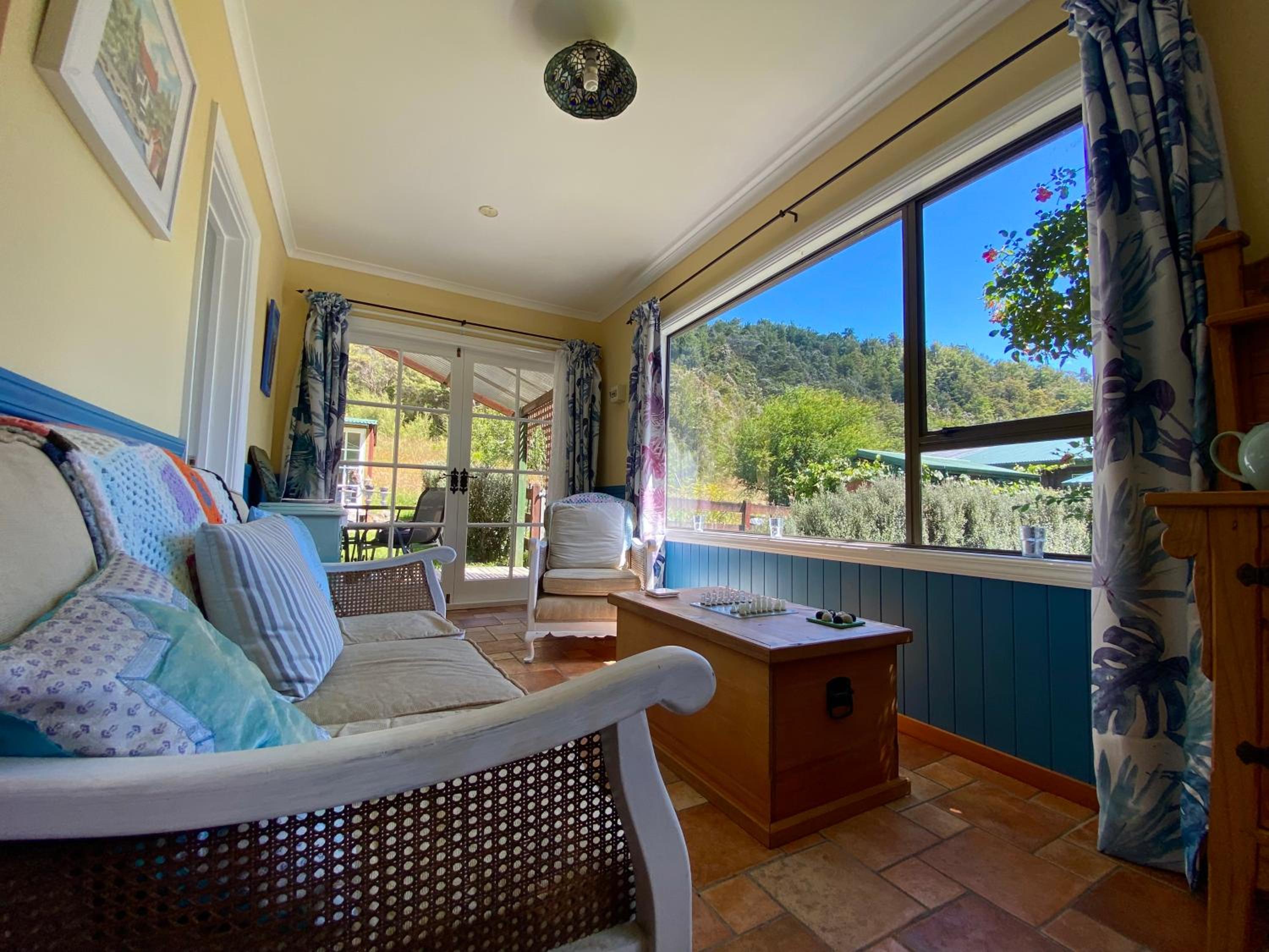 Kahurangi Cottage Wilderness Retreat view 3