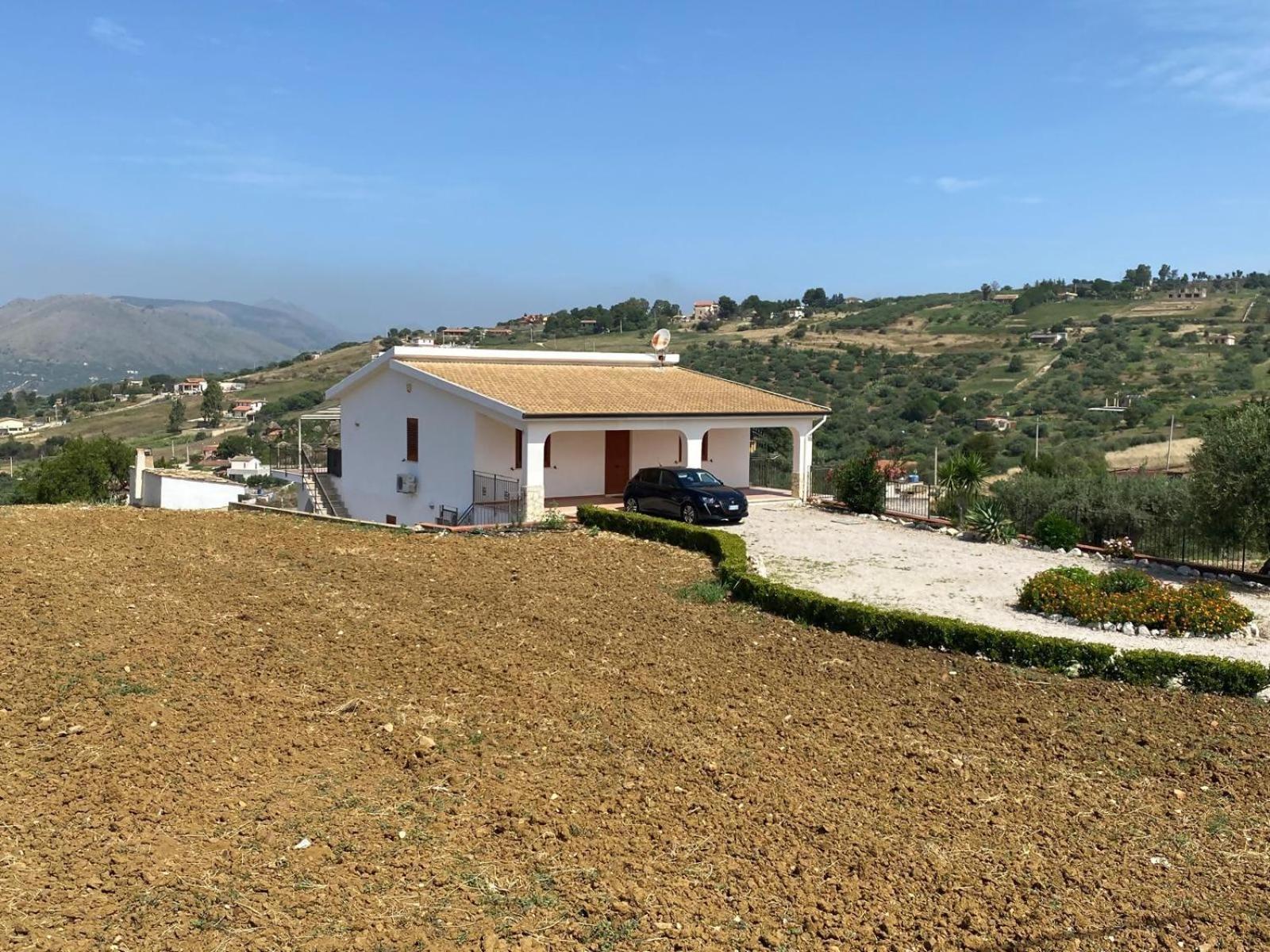 Villa Vista del Tramonto view 4