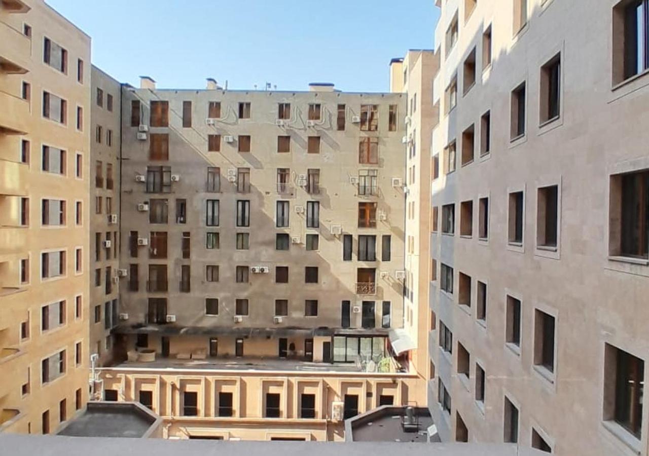 1bdr apartment in the center