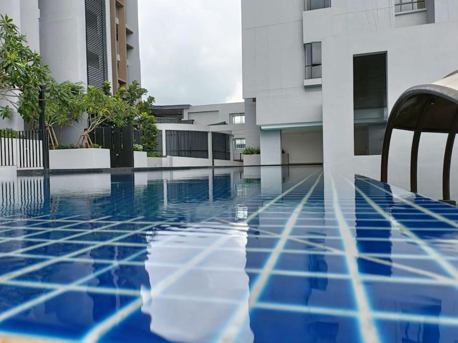 Sky Trees Bukit Indah AEON Netflix A16