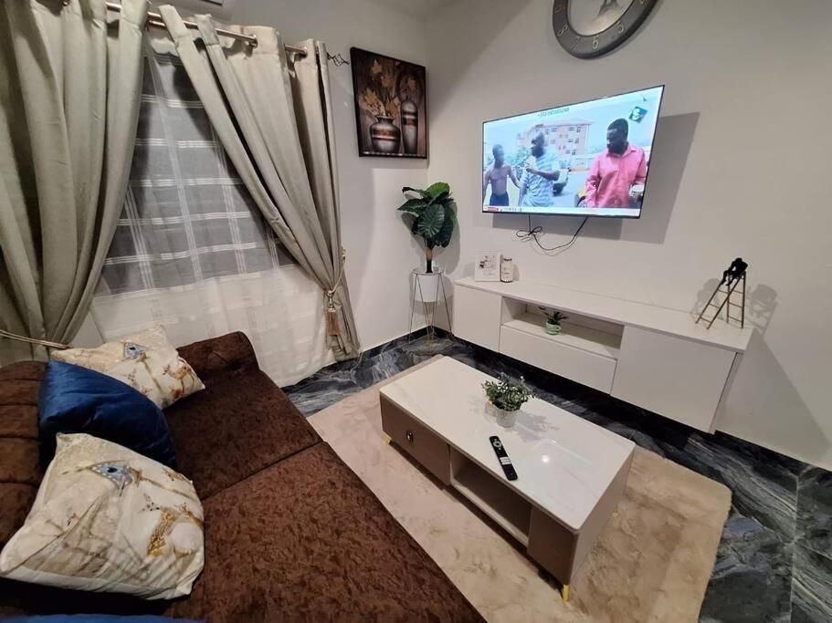 One Bedroom Apartment At Kasoa Fijai view 5