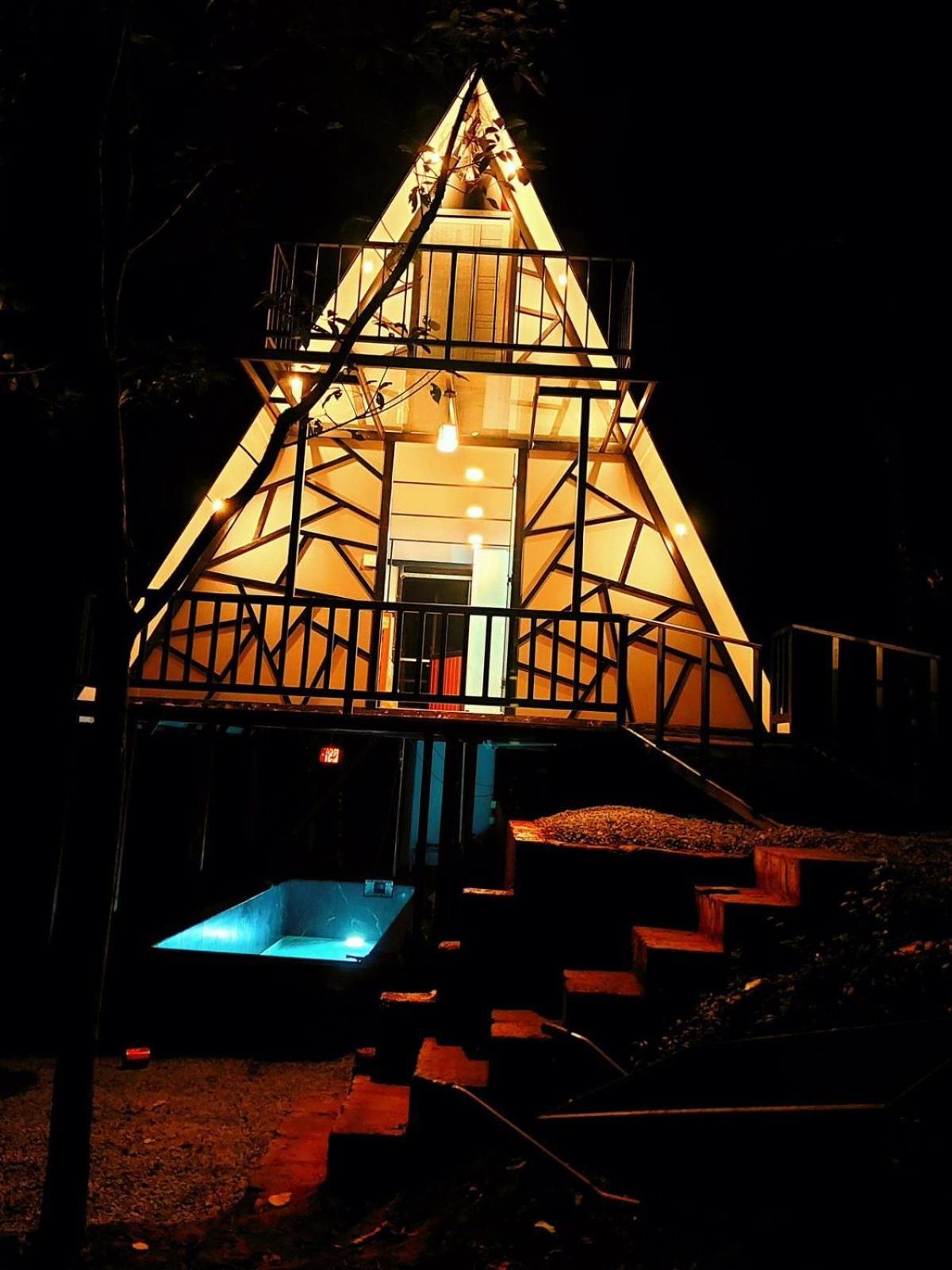 HOLIDAYNEST Chennalode
