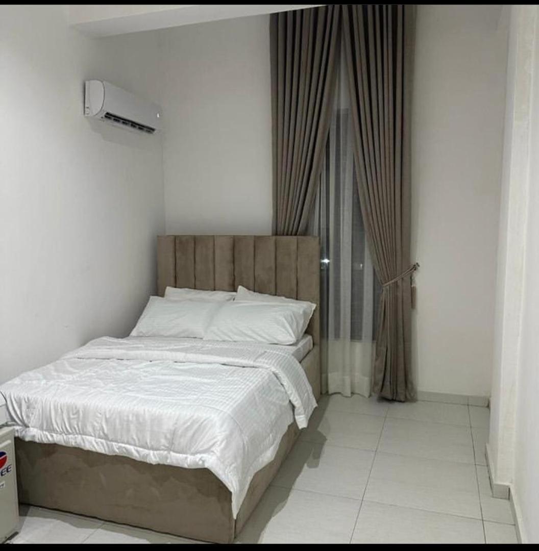 Luxury 2 bedroom with 24 hours Electricity view 4