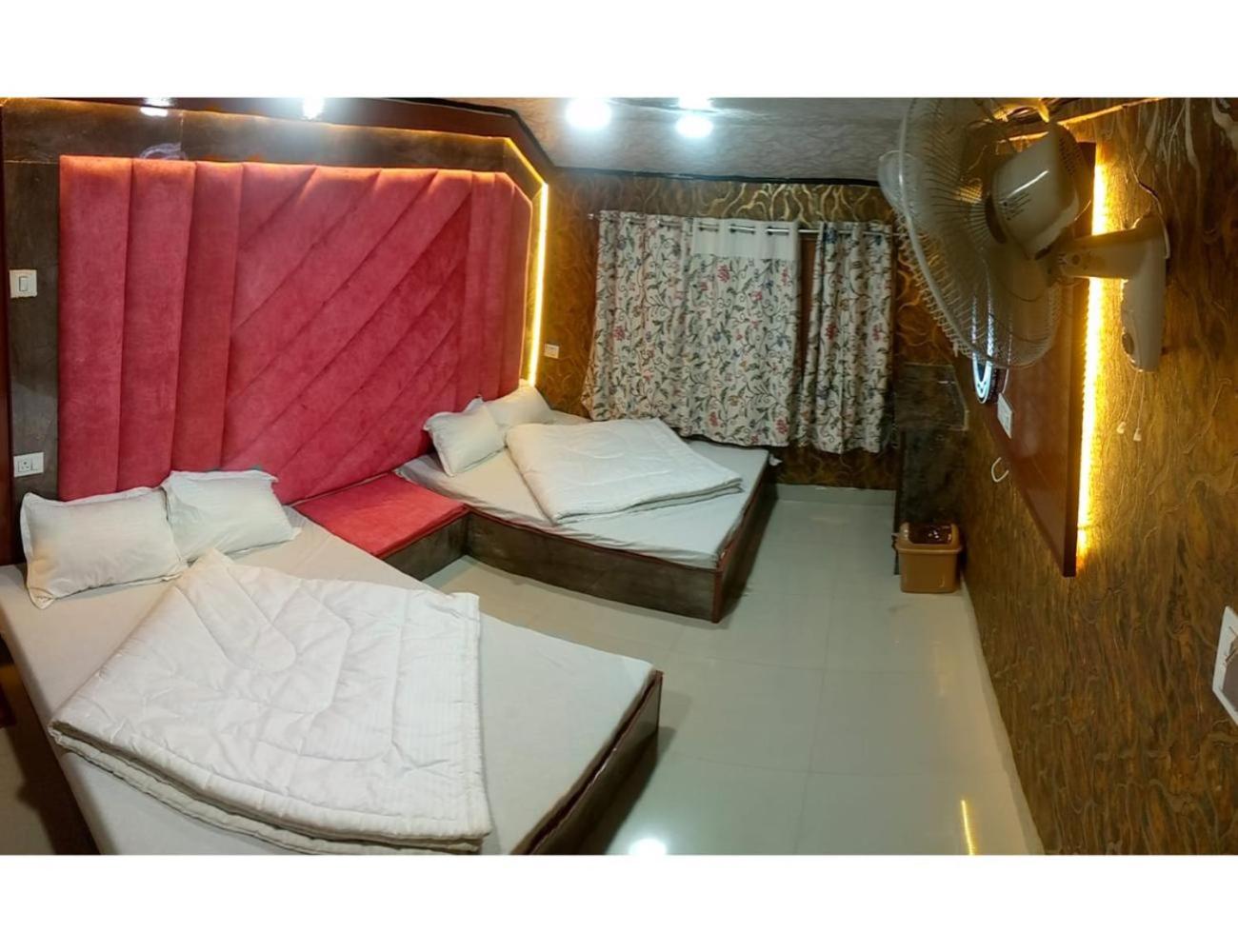 HOTEL ROOMA Srinagar