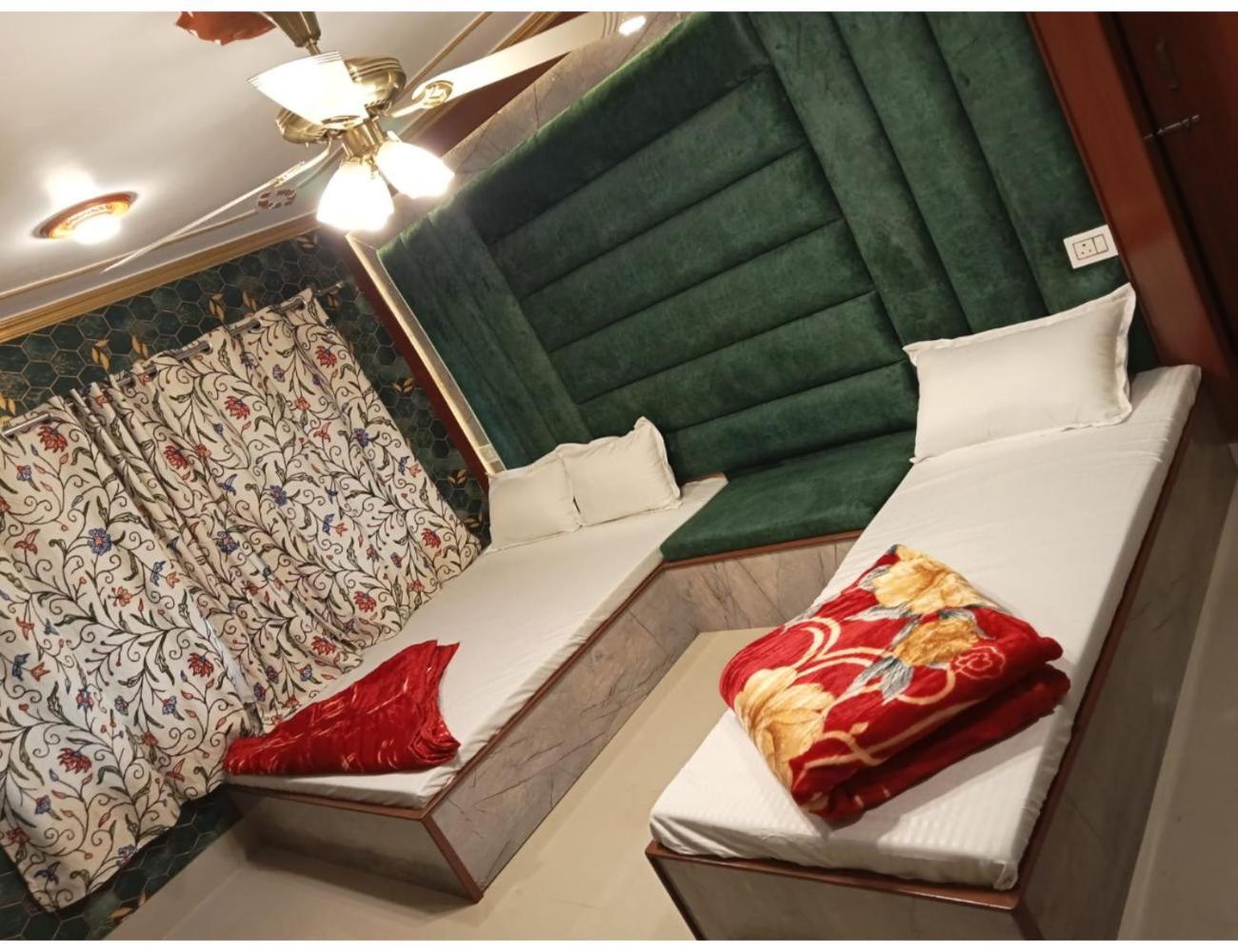 HOTEL ROOMA Srinagar