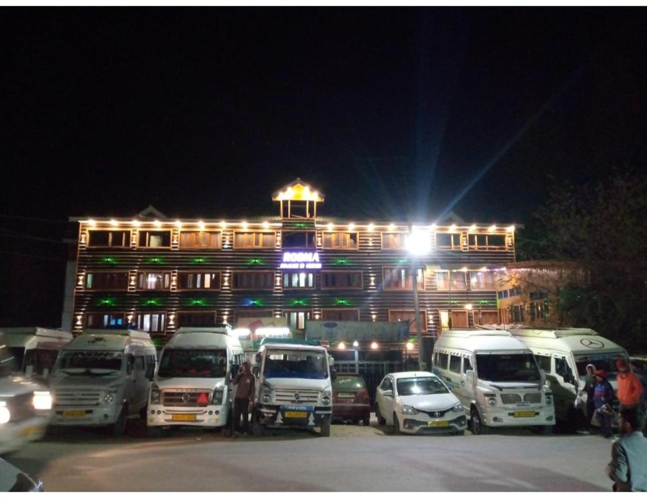 HOTEL ROOMA Srinagar