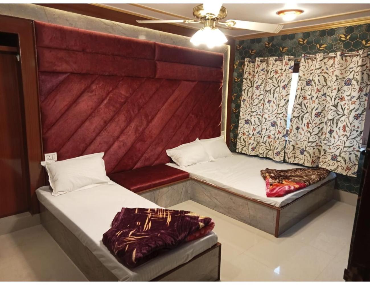 HOTEL ROOMA Srinagar