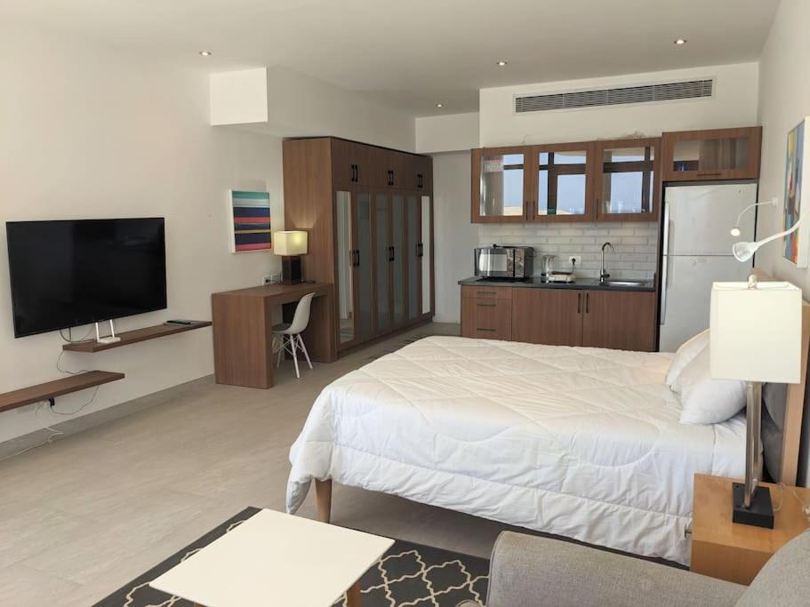 Sea View Studio in Soma Bay With Free Beach & Pool view 5