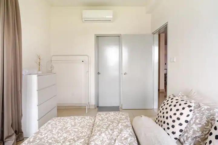 Spacious 3BR Condo in Residensi Suasana Damai photo 8