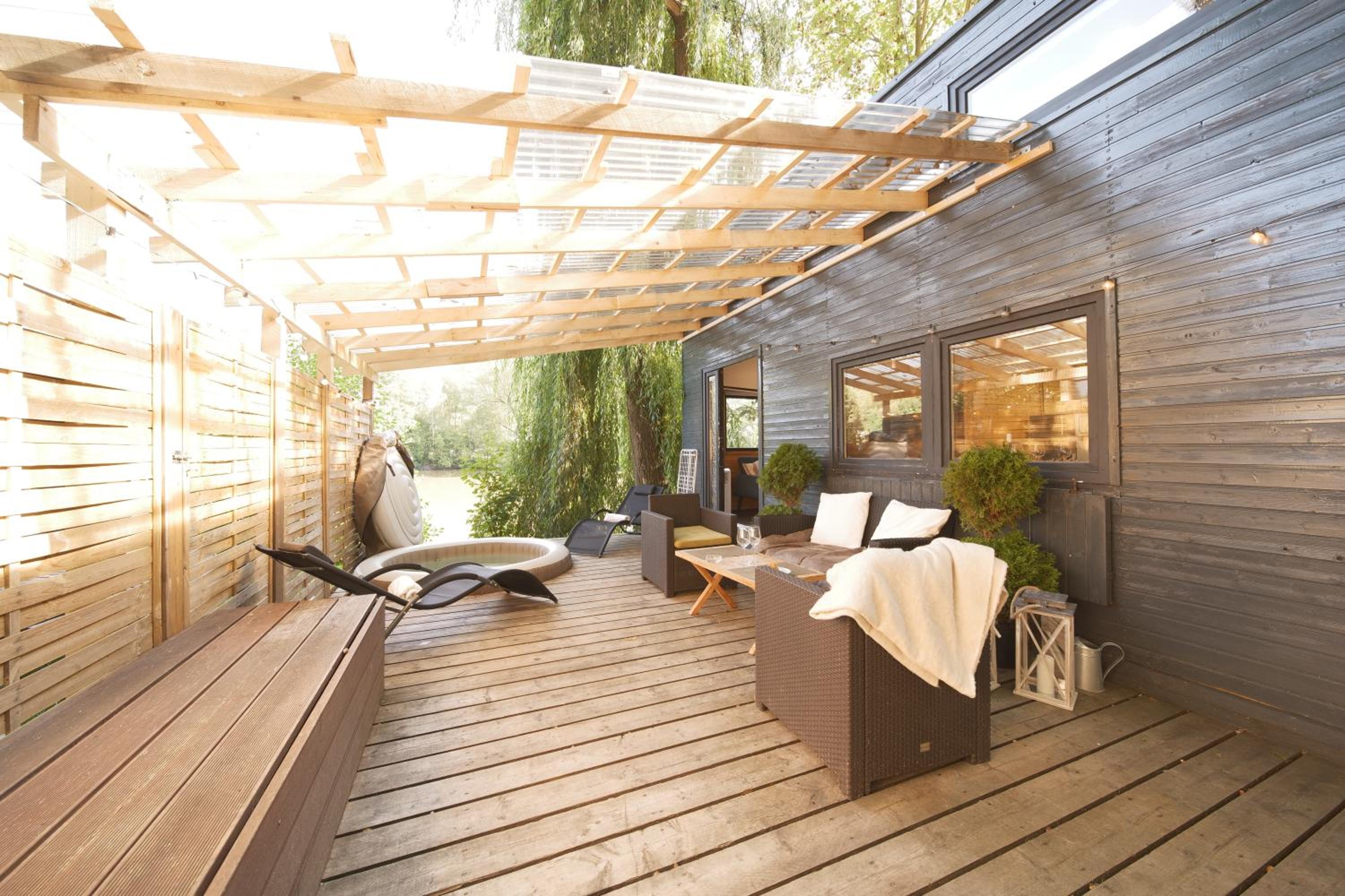 Cozy Tiny House with Summer Whirlpool by WagnerStays