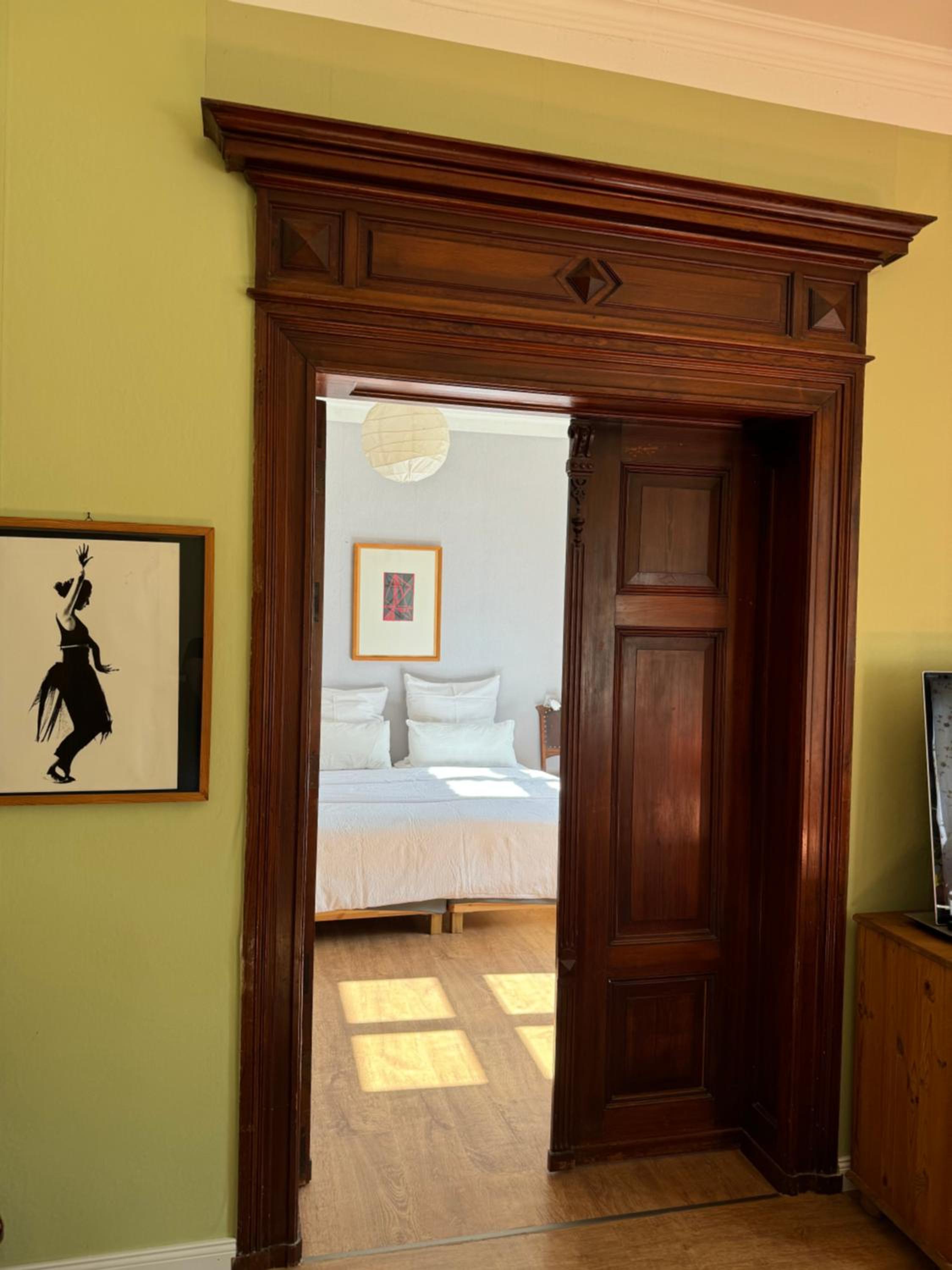 Hübscher Wohnen-Geräumige Ferienwohnung im Gutshaus nahe Saale und Elbe