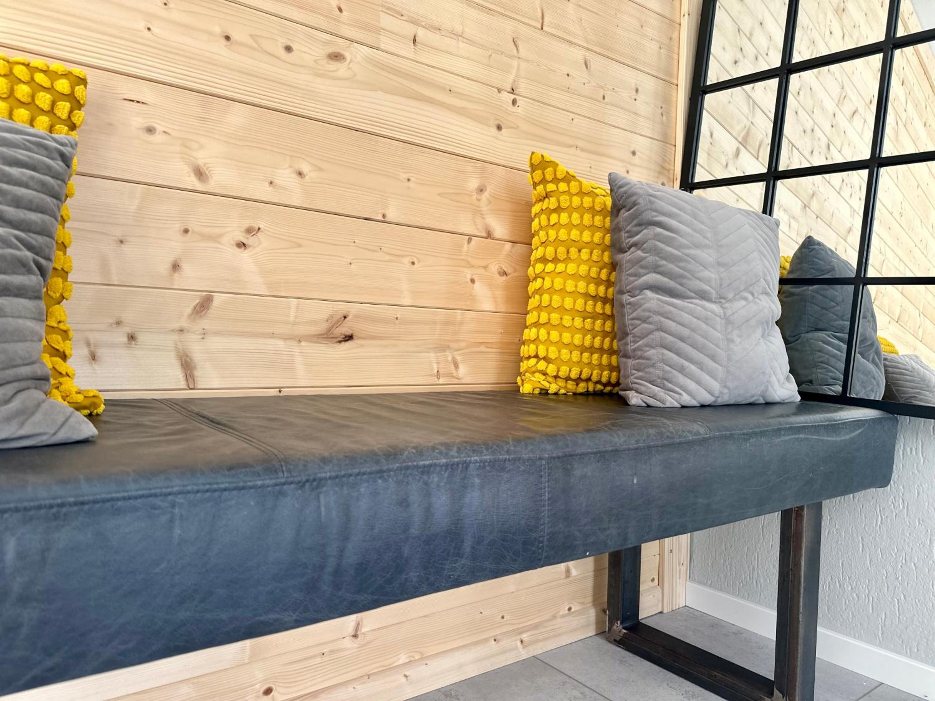 103 m2 geräumiges familienfreundliche Ferienwohnung mit Infrarotsauna in Erfurt