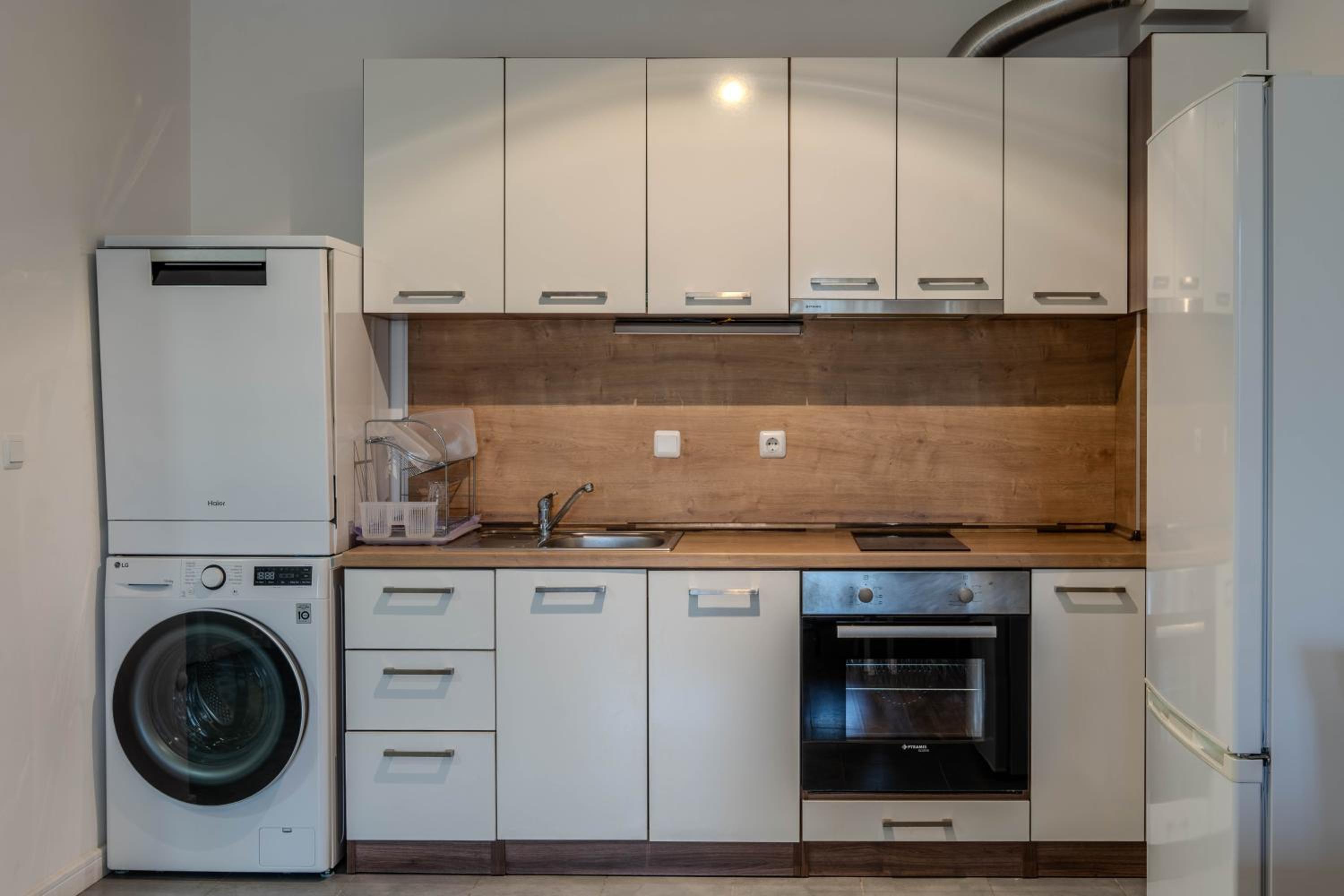Apartment in Evargreen complex with Terrace