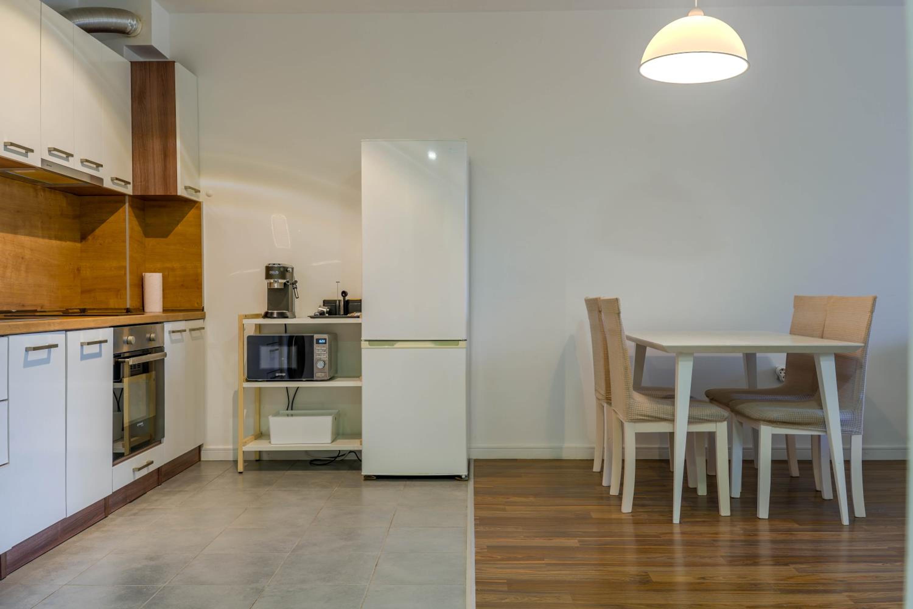 Apartment in Evargreen complex with Terrace