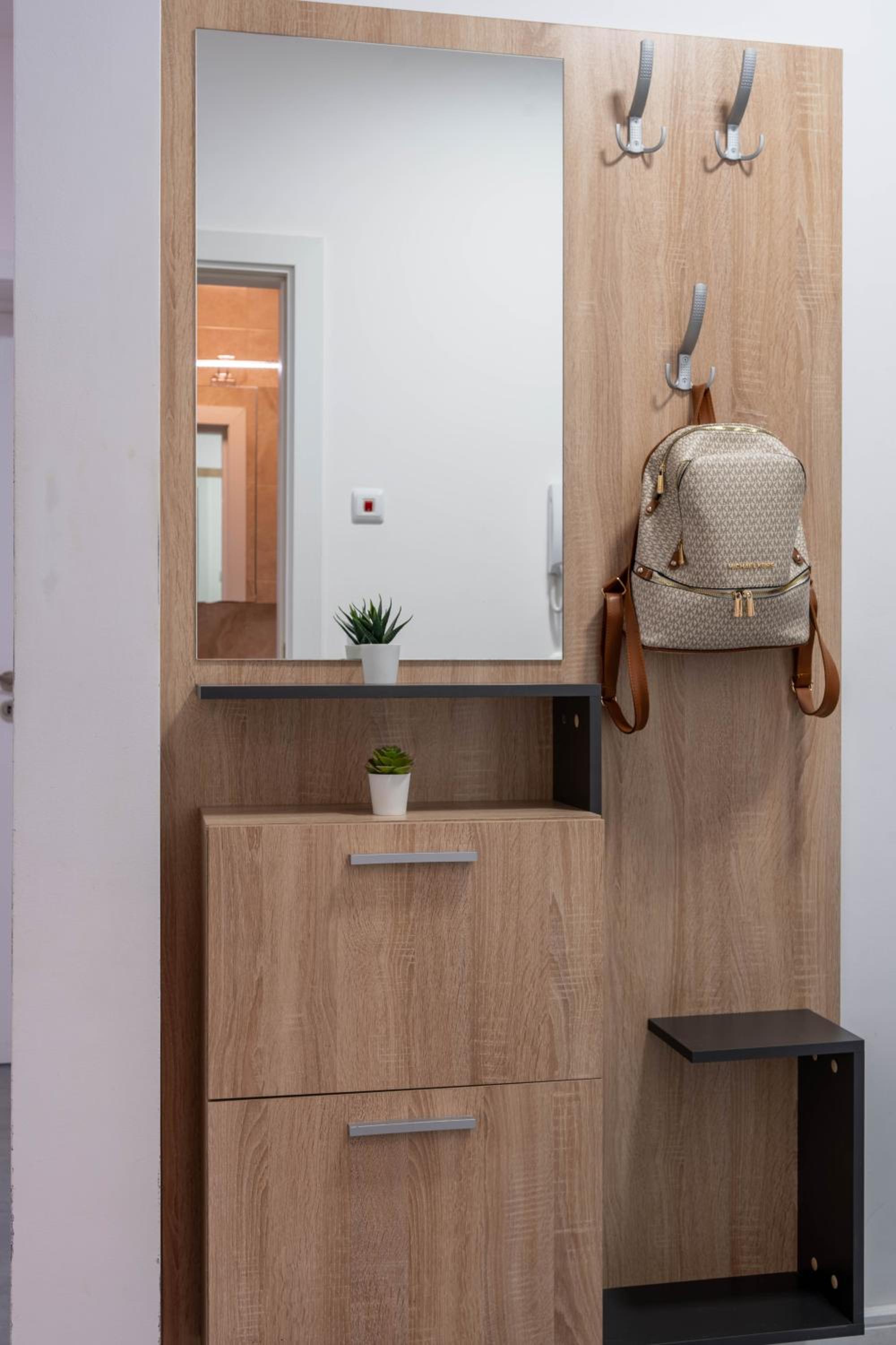 Apartment in Evargreen complex with Terrace