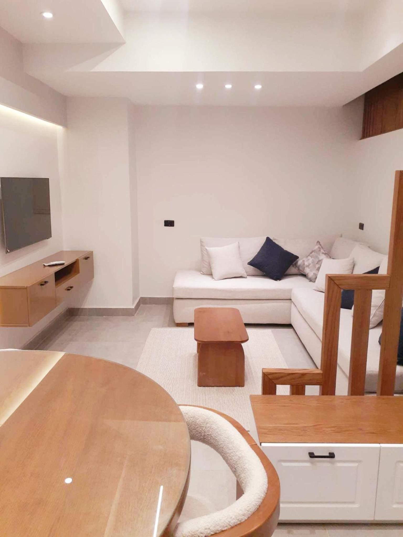 Bright Studio Near Cairo Airport