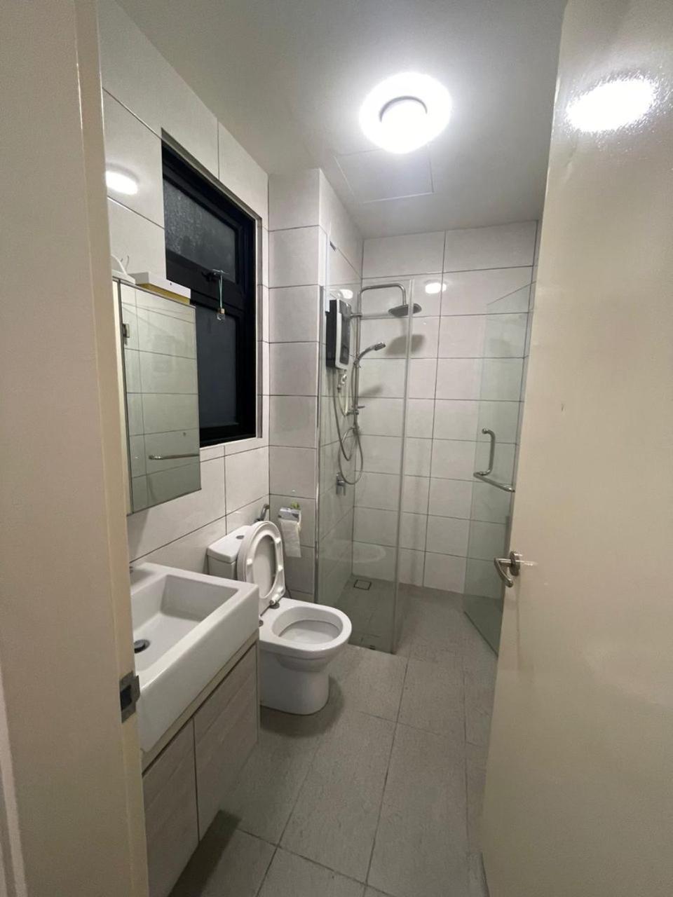 Arinara Homestay Near IOI City Mall Putrajaya 3R2B 5-6Pax at Conezion Residence photo 5