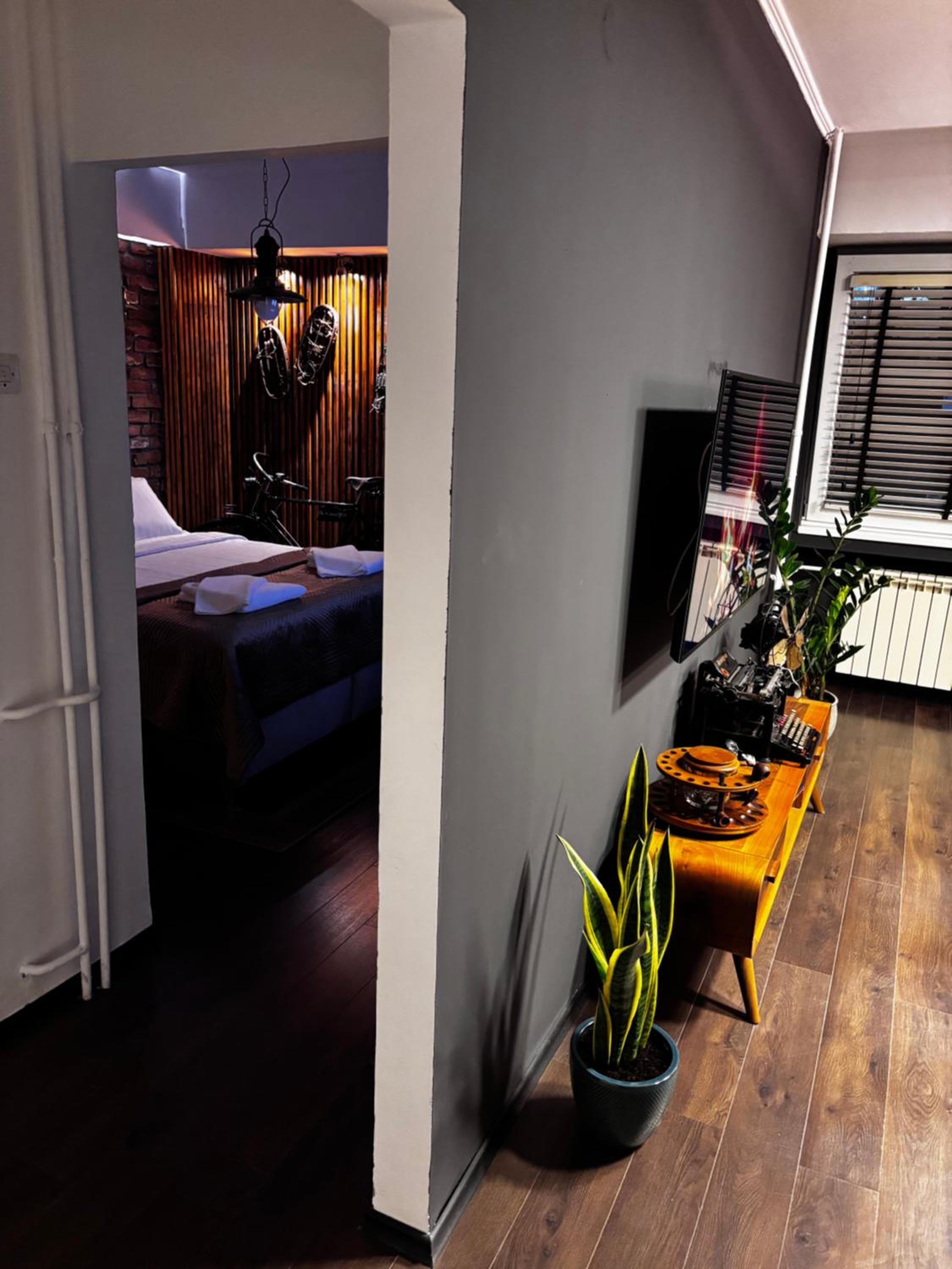 Vintage Cozy Suite
