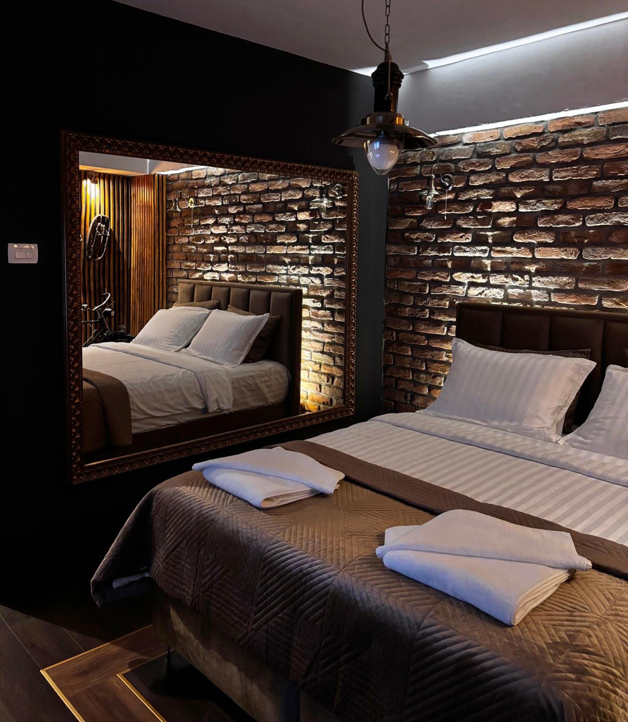 Vintage Cozy Suite