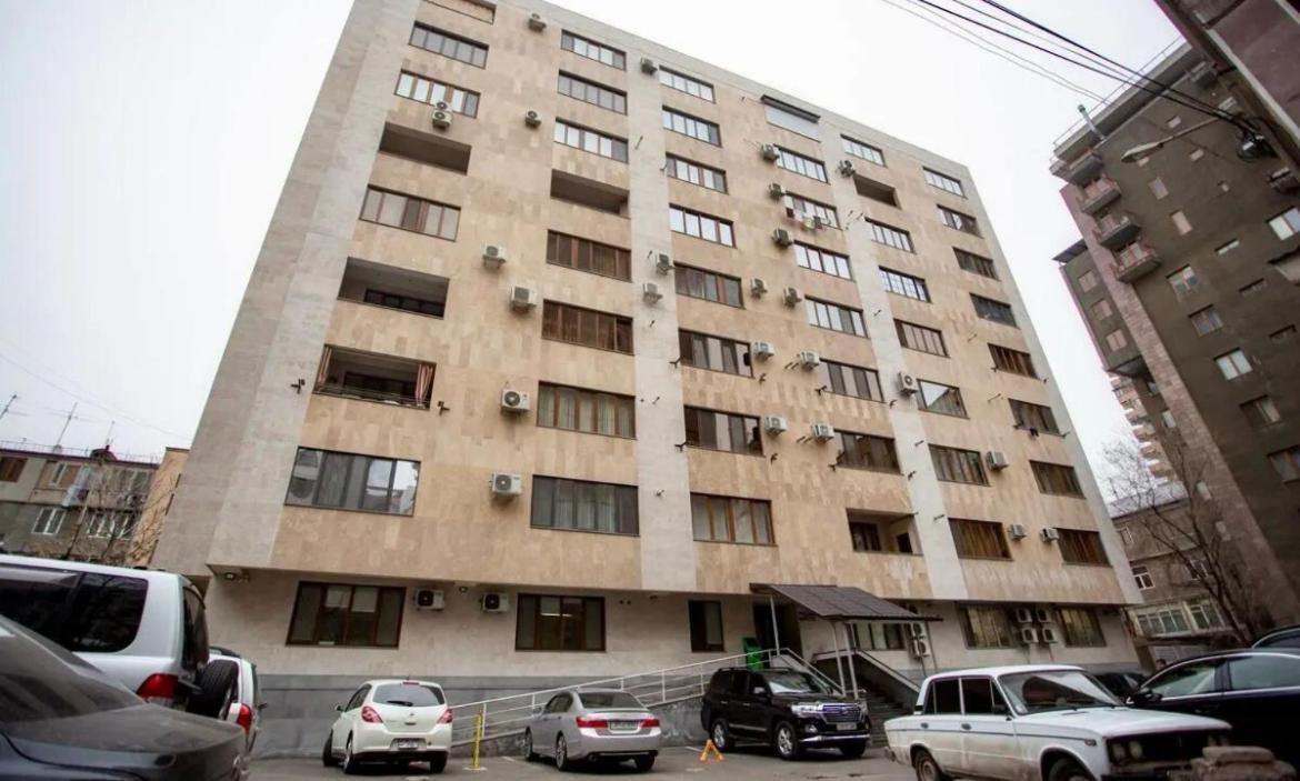 Full Home Estate Mashtoc street