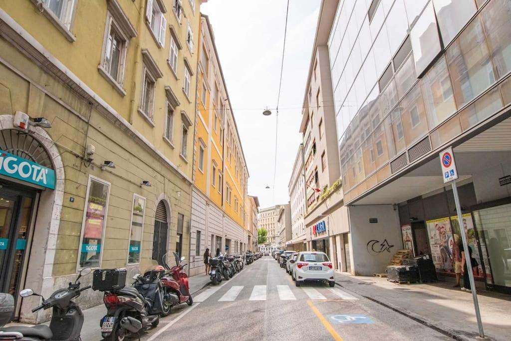 Centro città - Terrazzo silenzioso photo 5