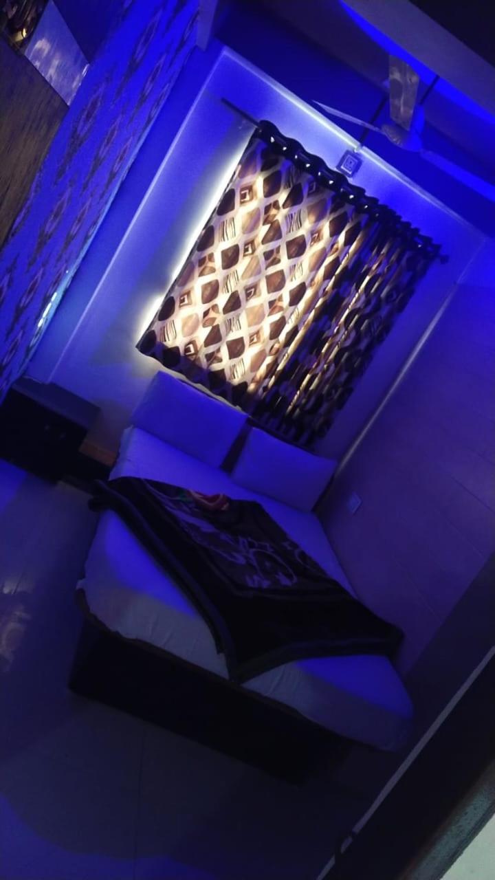 HOTELKARNAWATi