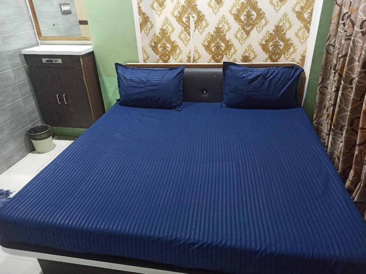 HOTELKARNAWATi