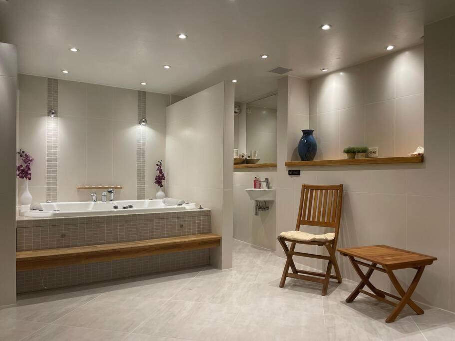 Modern apartment in quiet neighborhood view 5