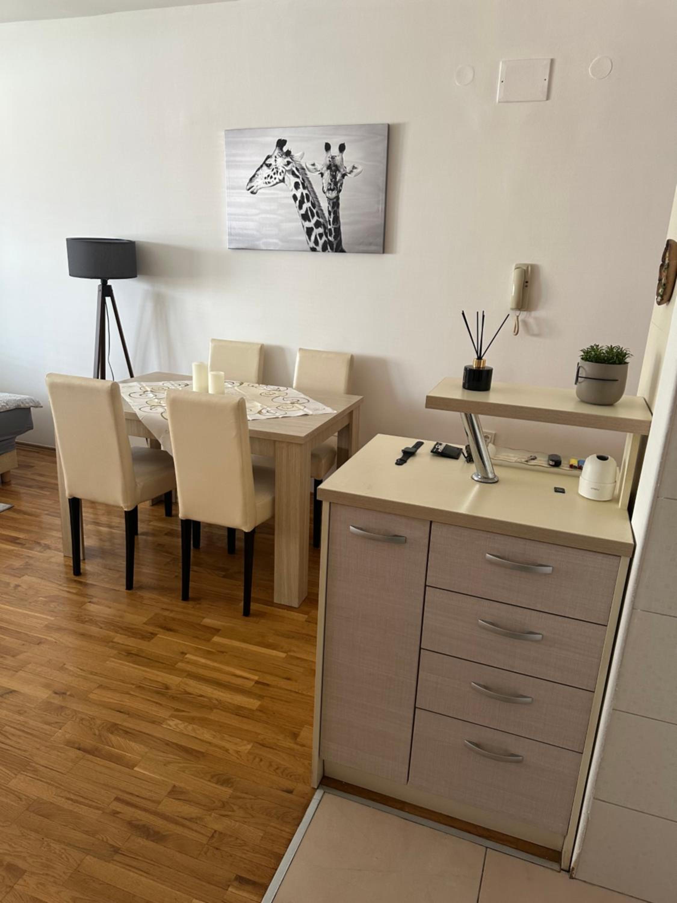 Piccolo Apartment