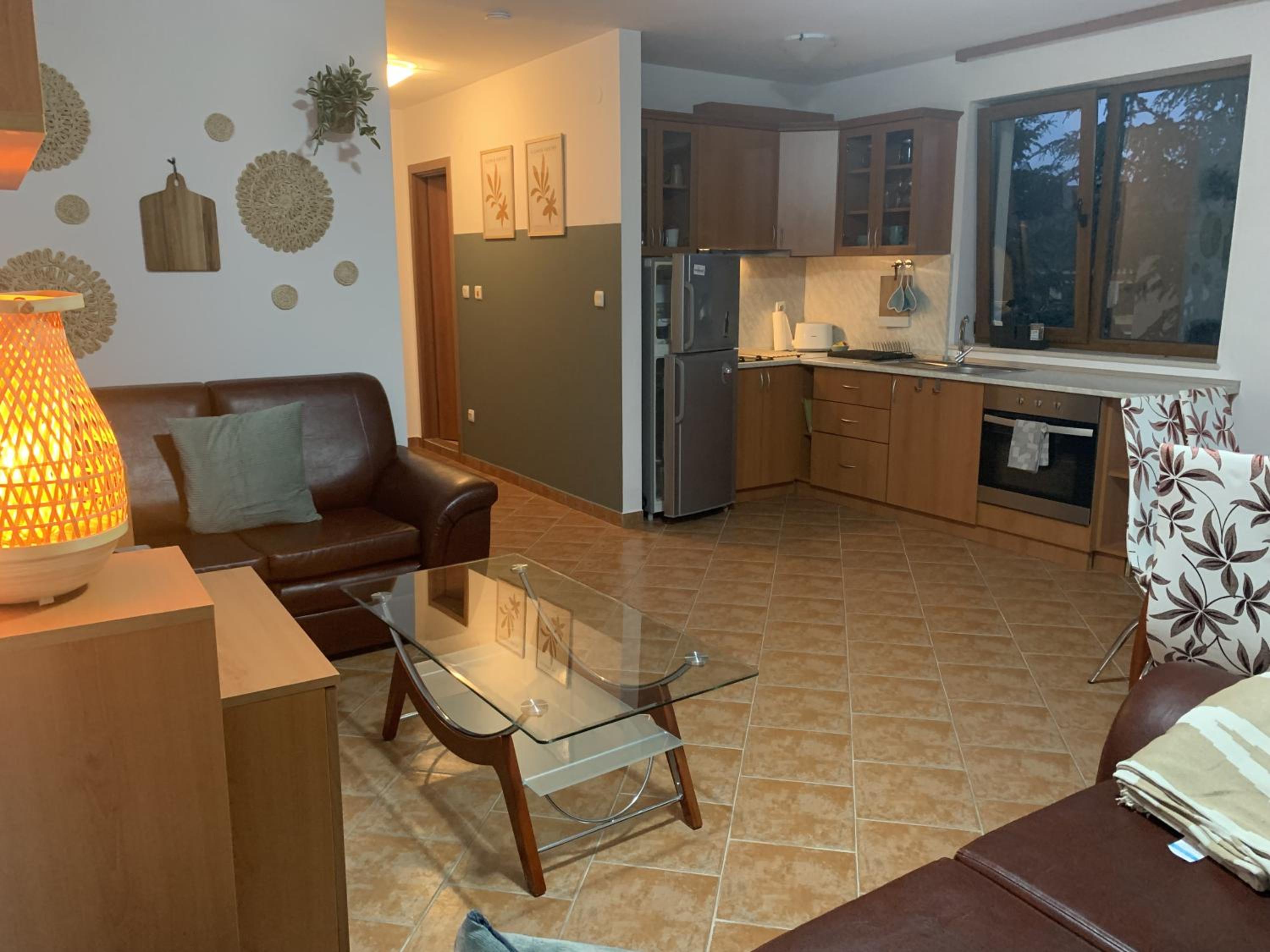 Mountain View Apartment with Balcony & Ski Access nearby - Serendipity