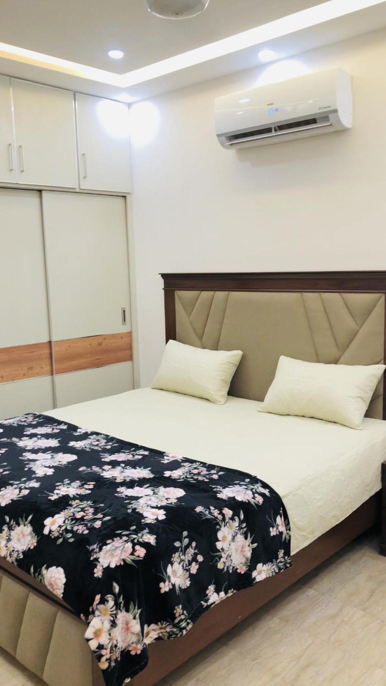 Salaar Residency