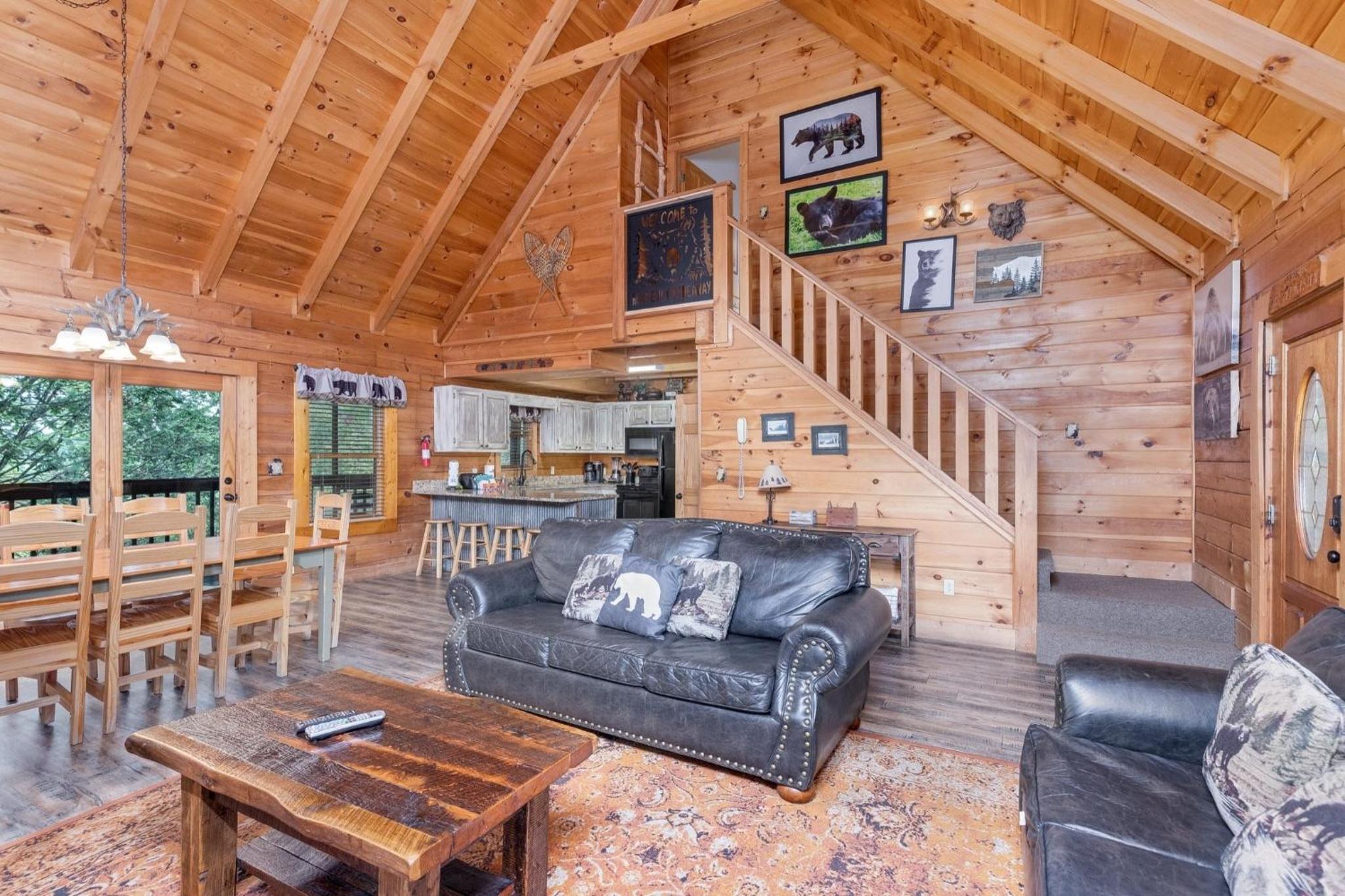 ER101 - Heavenly Hideaway Great location - Close to town! cabin view 3