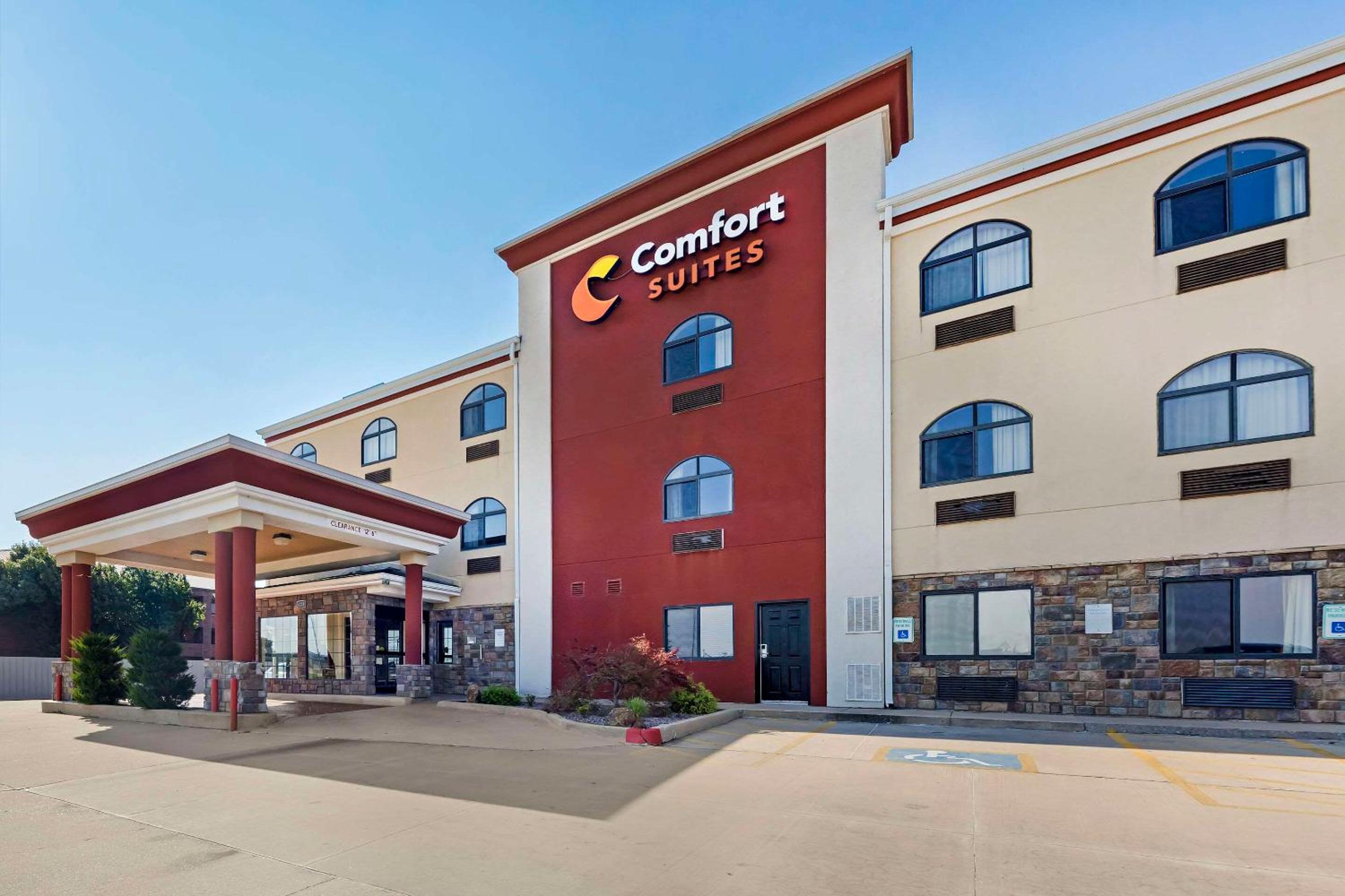 Oklahoma City Vacations - Comfort Suites Fairgrounds West - Property Image 3