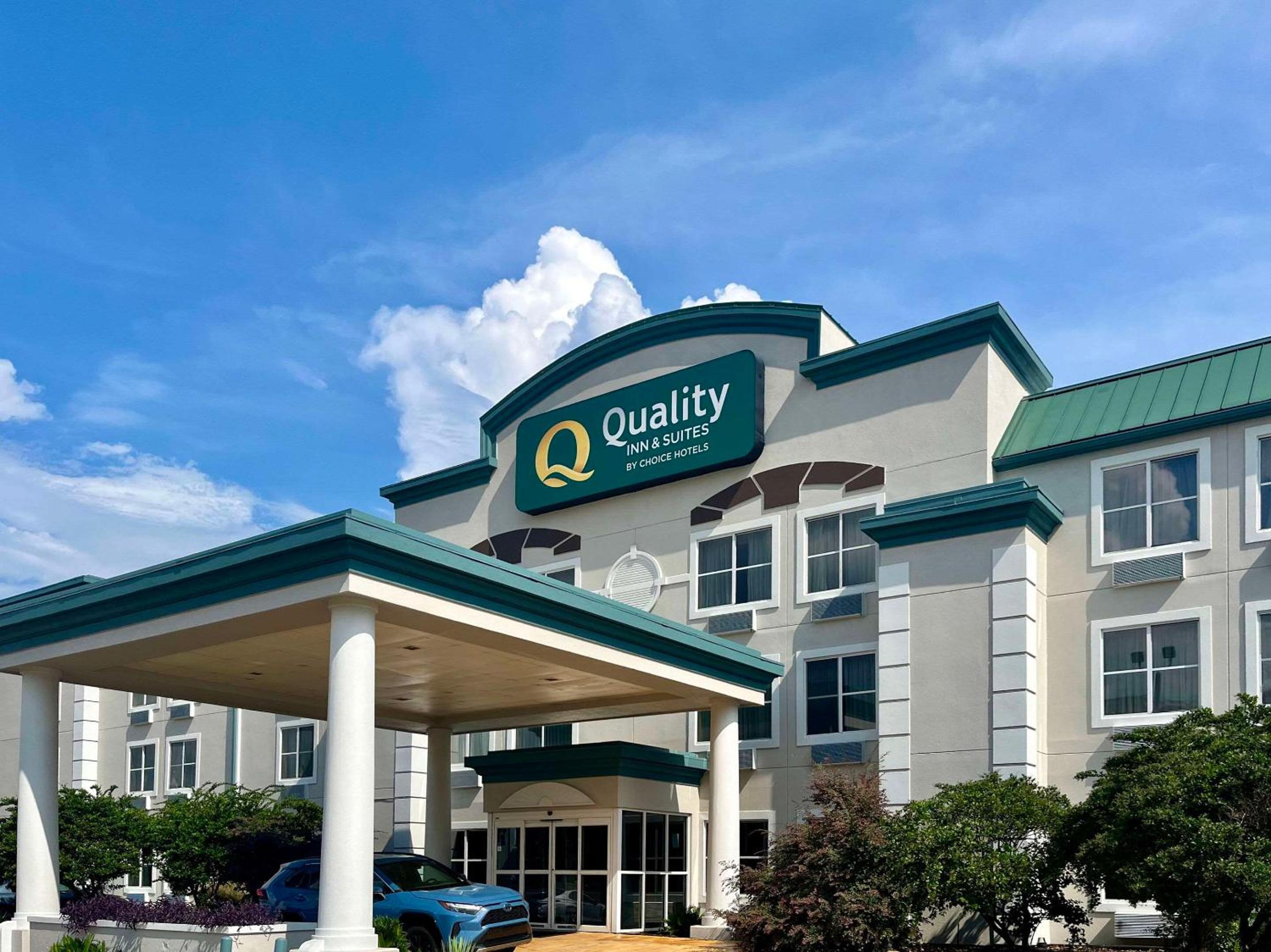 West Monroe Vacations - Quality Inn Suites - Property Image 27