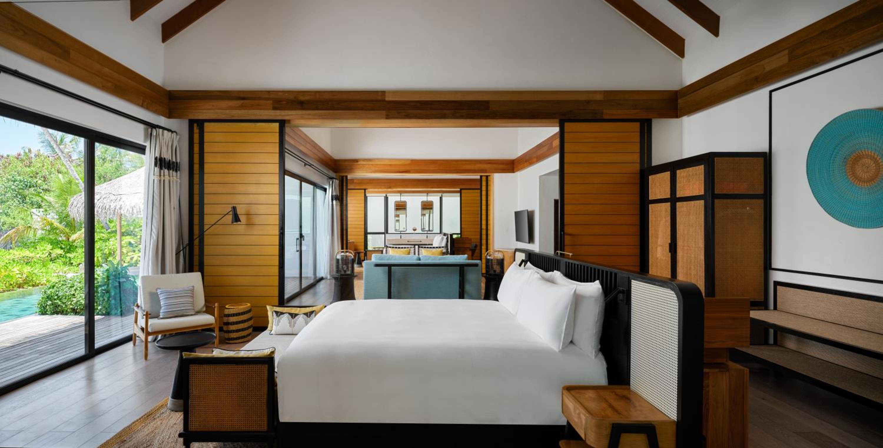 Hilton Maldives Amingiri Resort & Spa 4