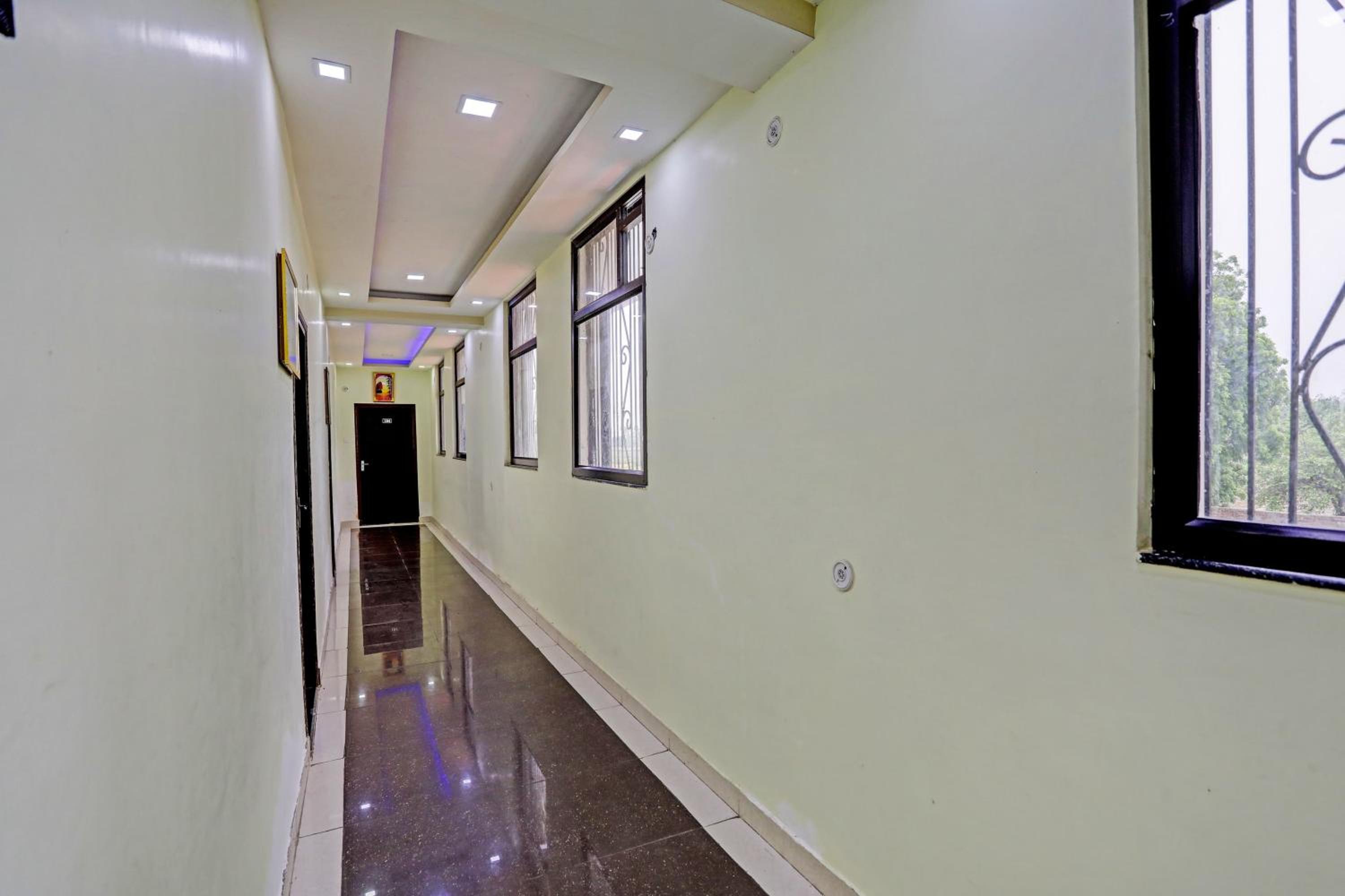 Hotel O Shree Shyam kripa Hotel and Restaurant view 2
