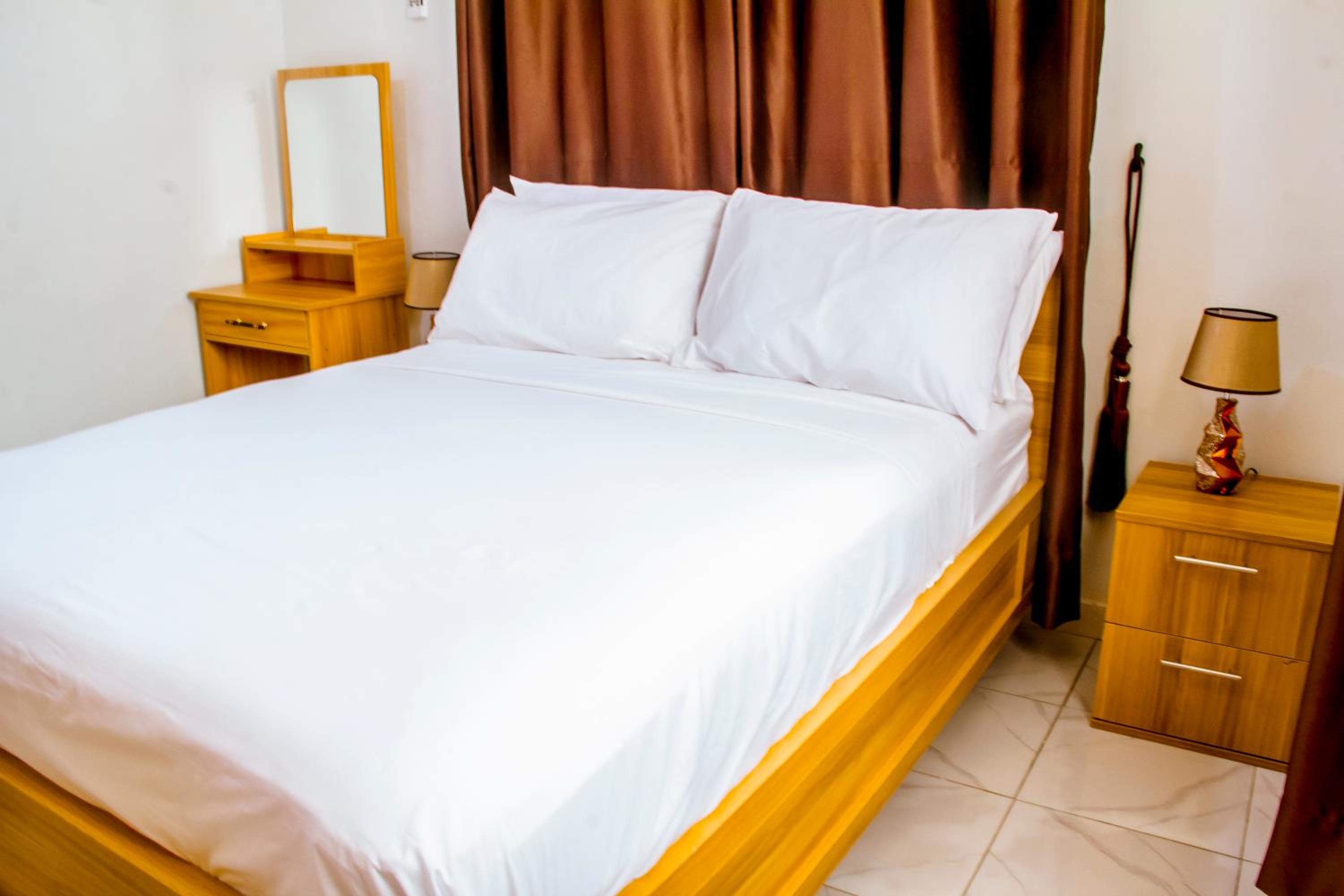 Vienama Residence 2 mins drive to Labadi Beach