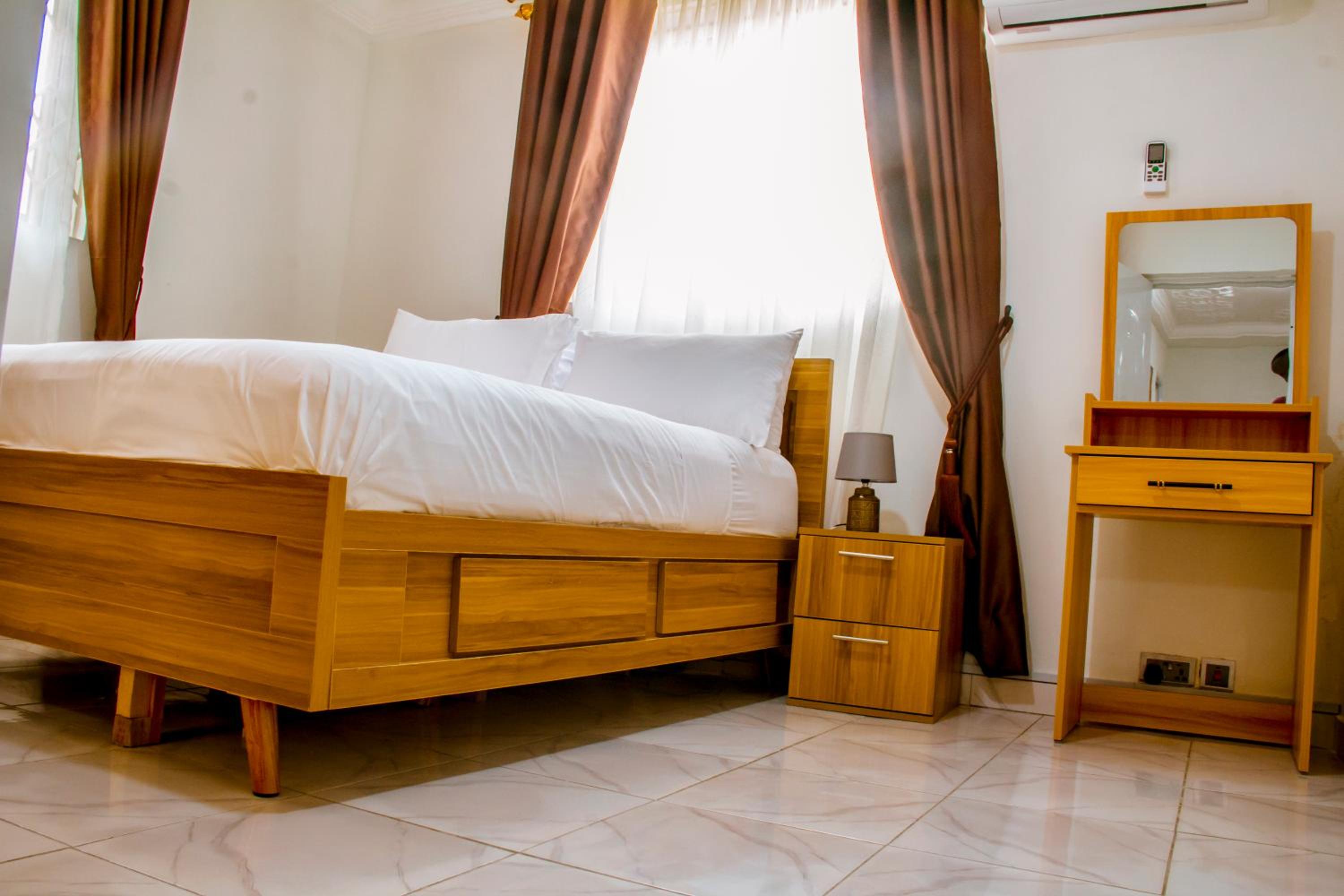 Vienama Residence 2 mins drive to Labadi Beach