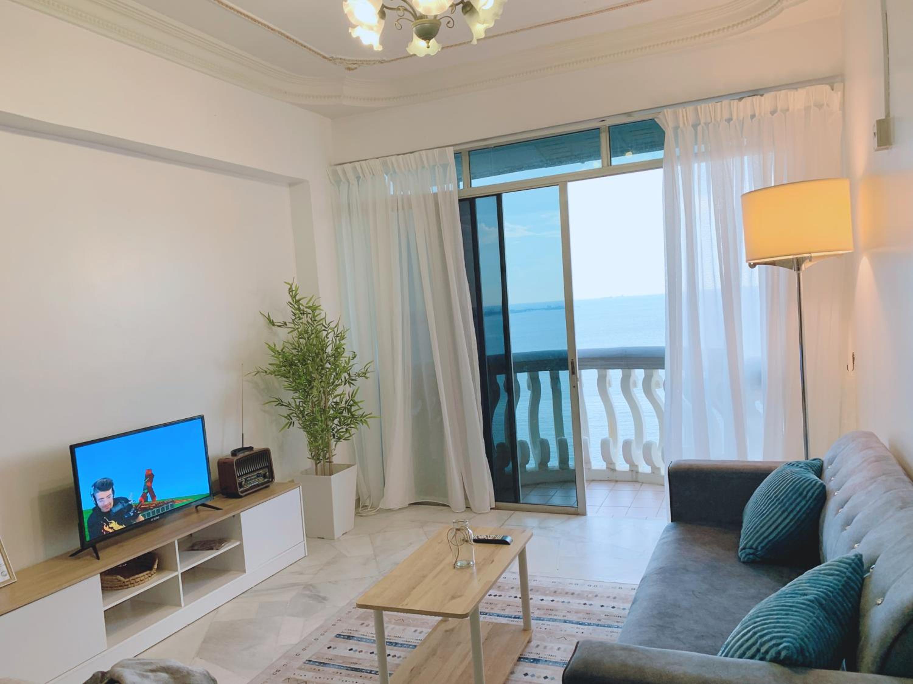 Glory Beach Duplex Ocean View - 8Pax 3BR & FREE Disney Hotstar view 2