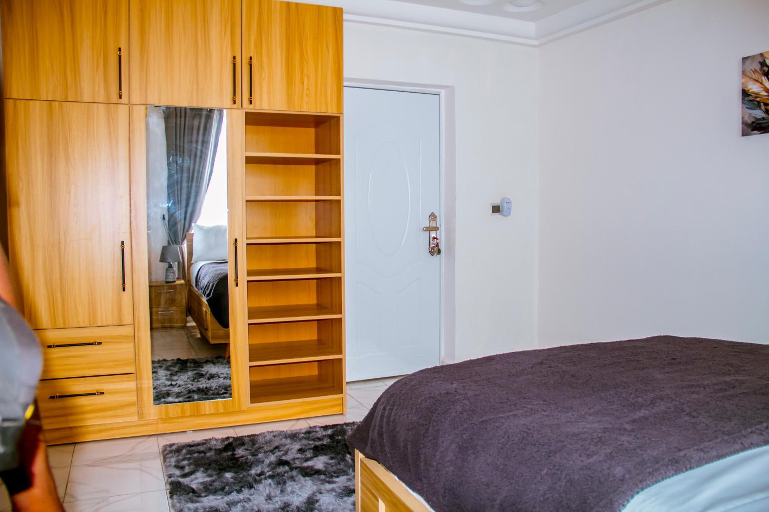Vienama Residence 2 mins drive to Labadi Beach