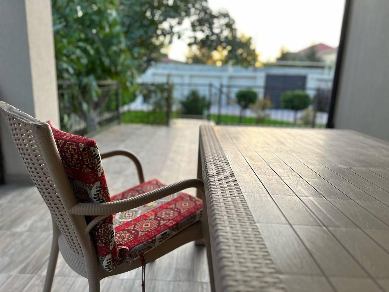 Villa with Pool in Mardakan, Baku villages area