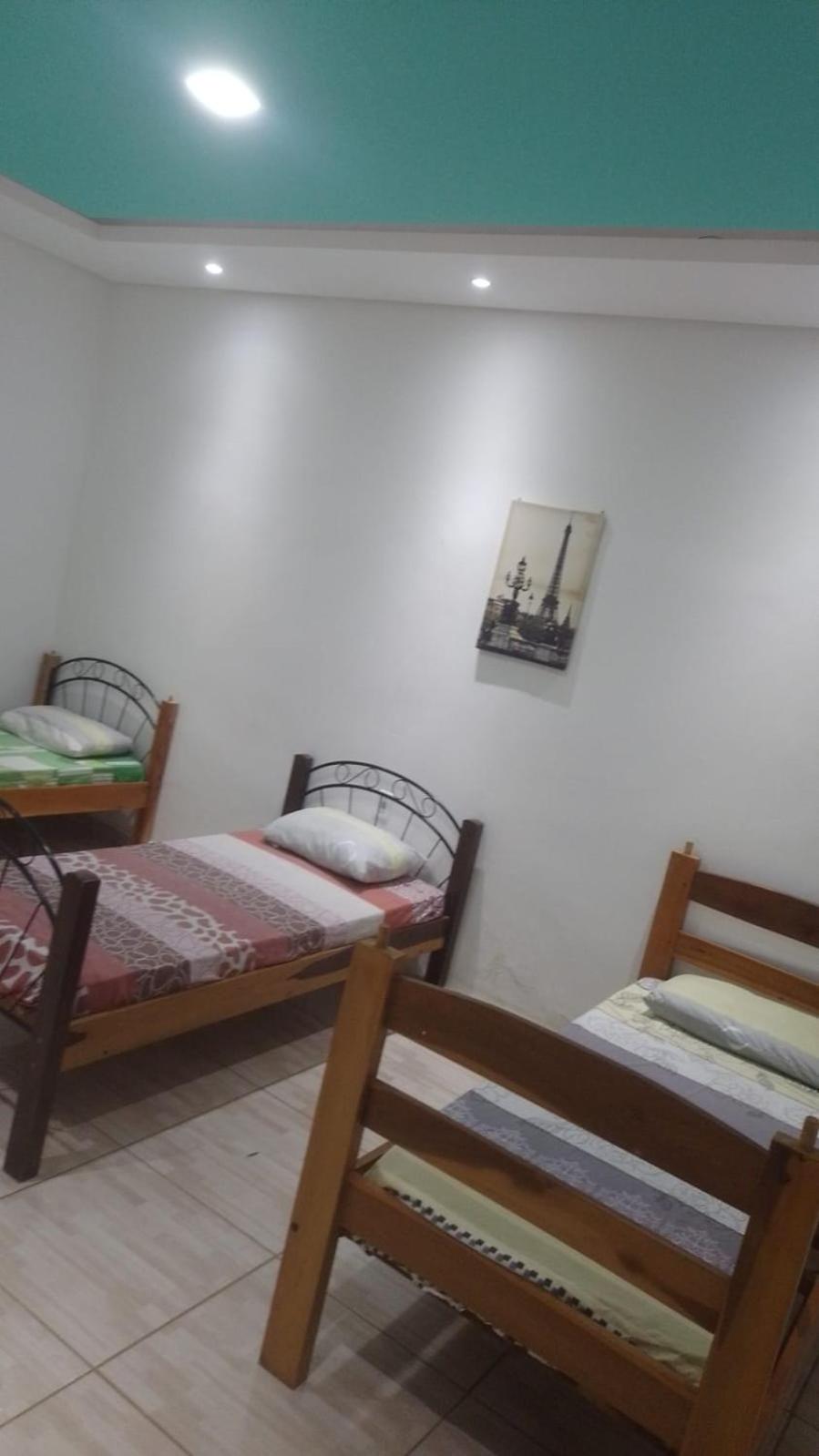 Casa Grande Seis suites Piscina Churrasqueira