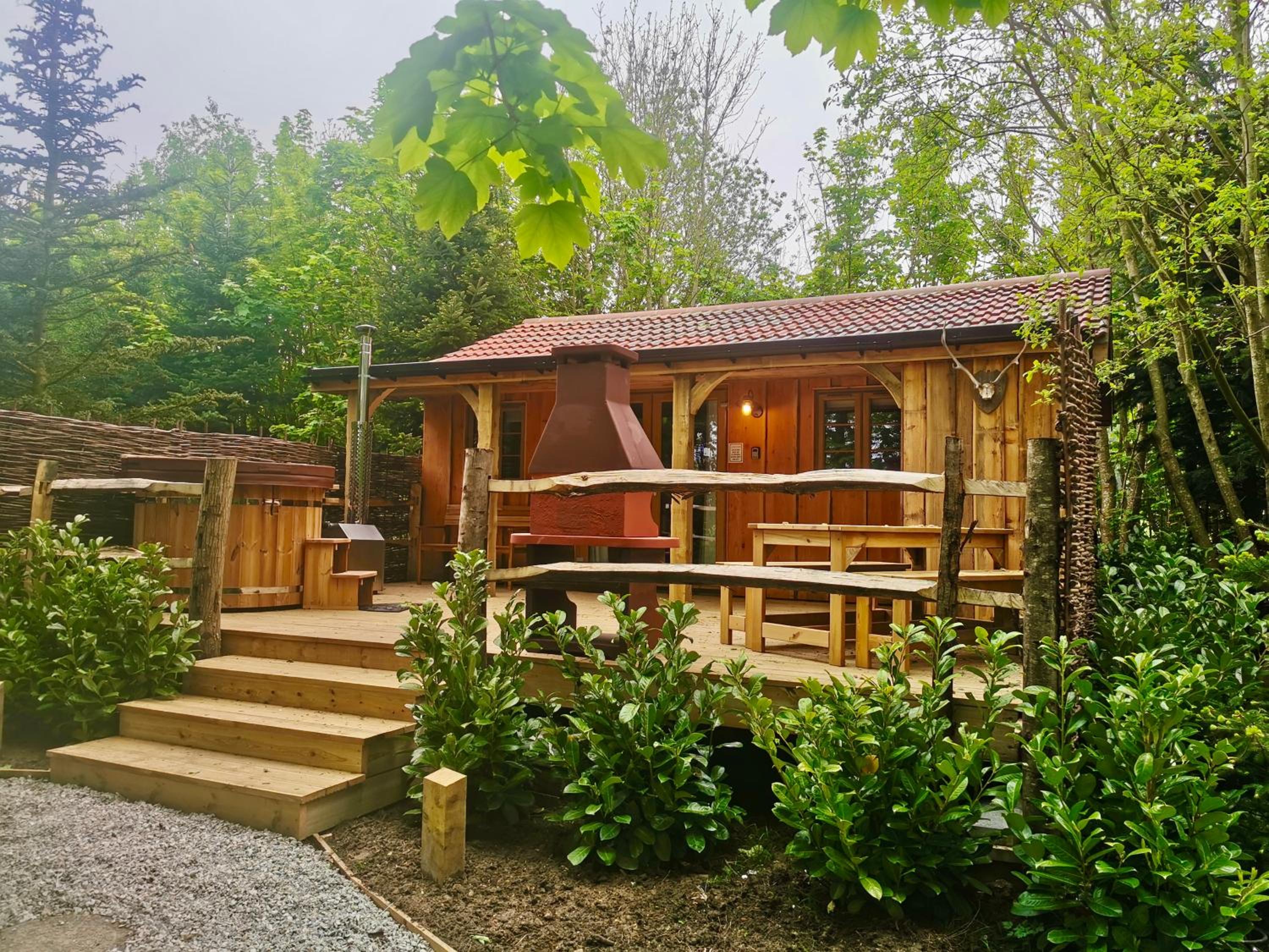 Hayne Barn Estate - 6 Luxury Lodges with private hot-tubs -