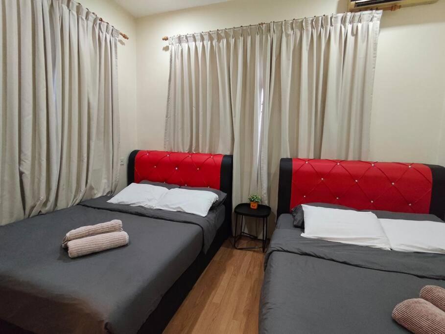 4 rooms 3 baths Semi D Batu Ferringi Town photo 5