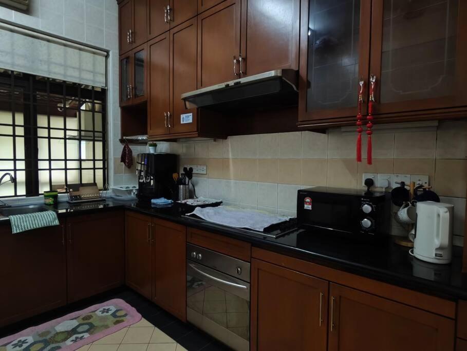 4 rooms 3 baths Semi D Batu Ferringi Town photo 7