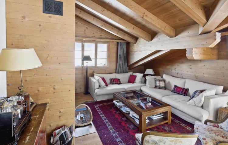 Neue Wohnung mit drei Schlafzimmern in Gsteig bei Gstaad
