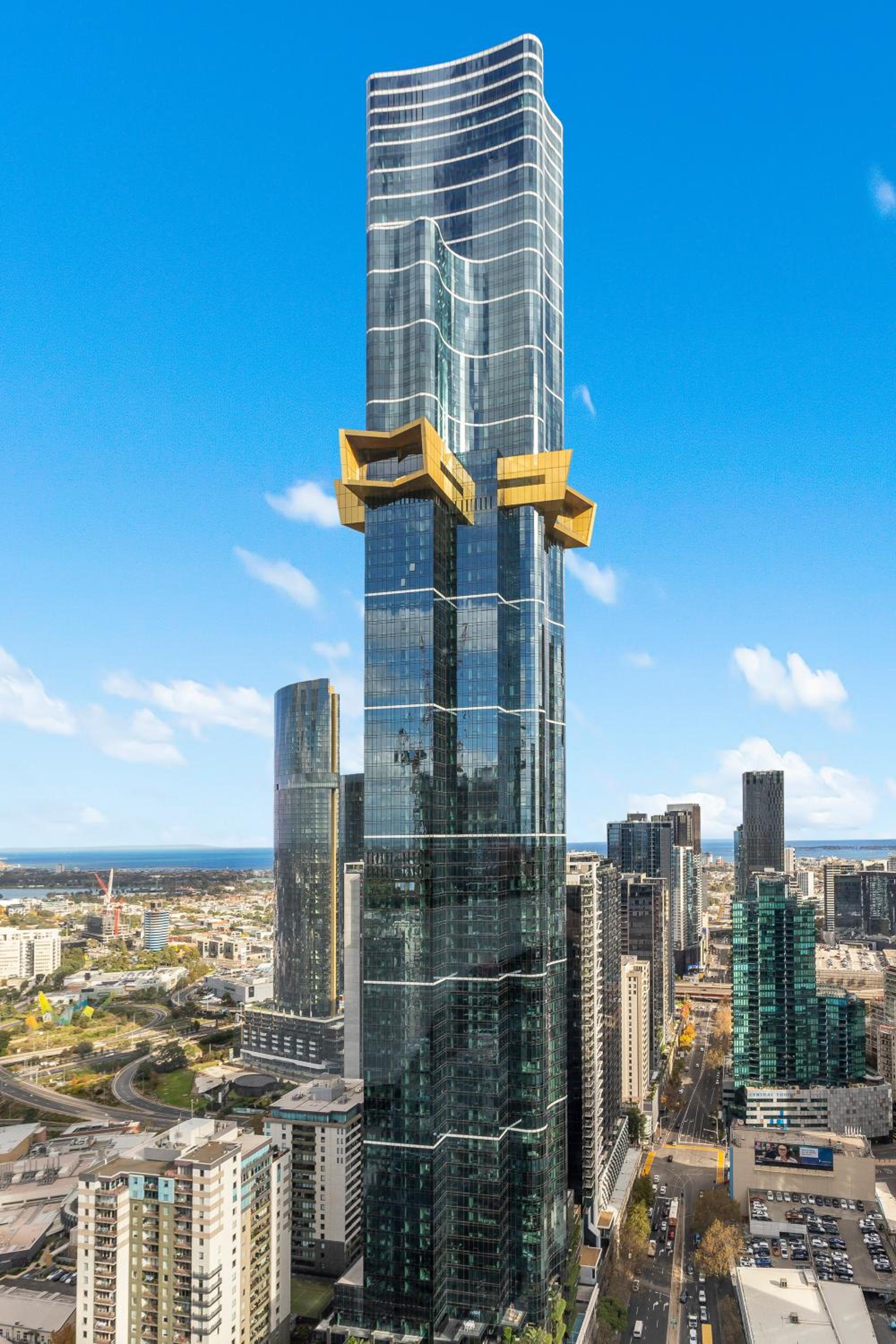 Aus108 - 1BR with breathtaking city views near crown walk to CBD