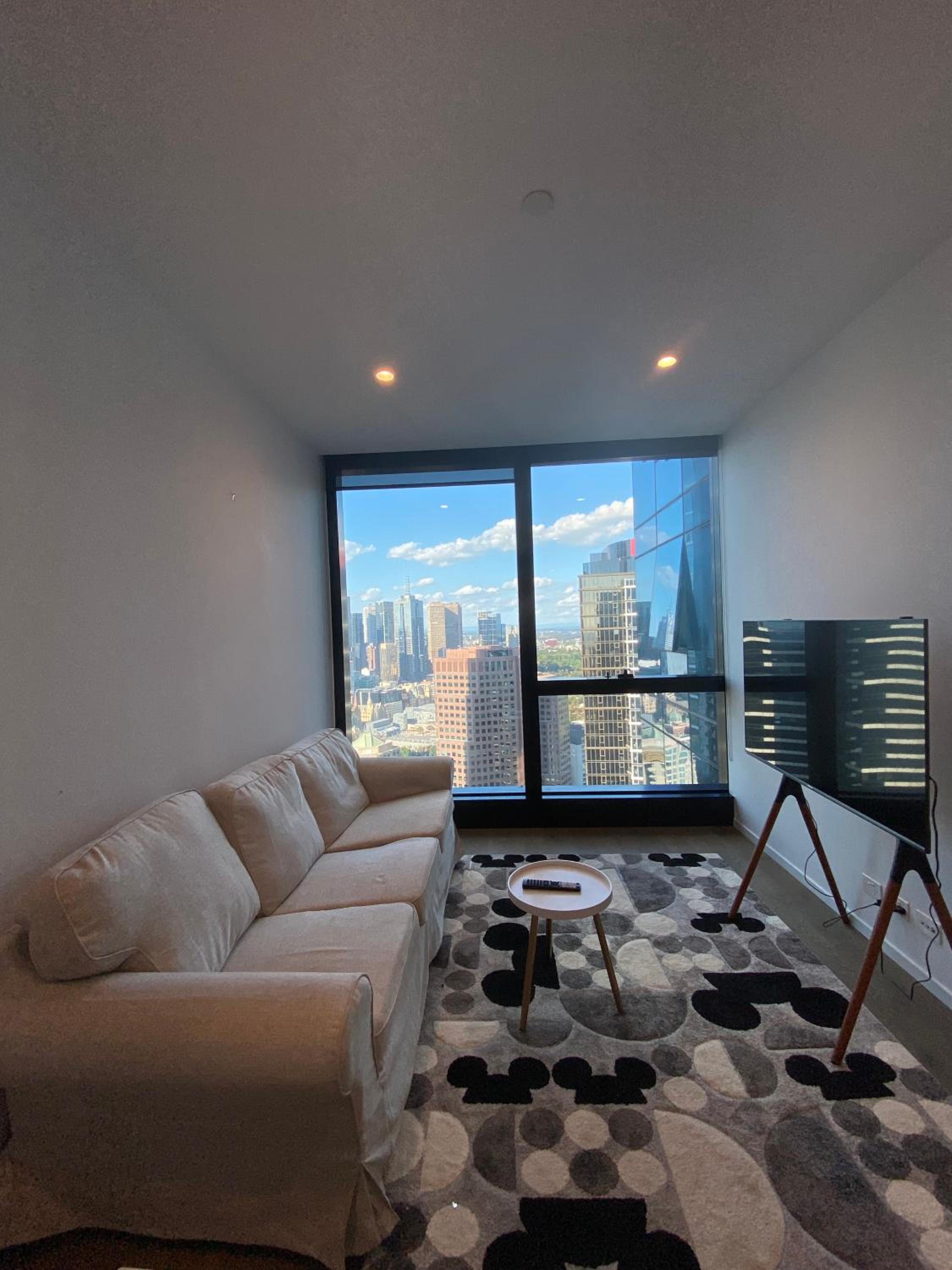 Aus108 - 1BR with breathtaking city views near crown walk to CBD